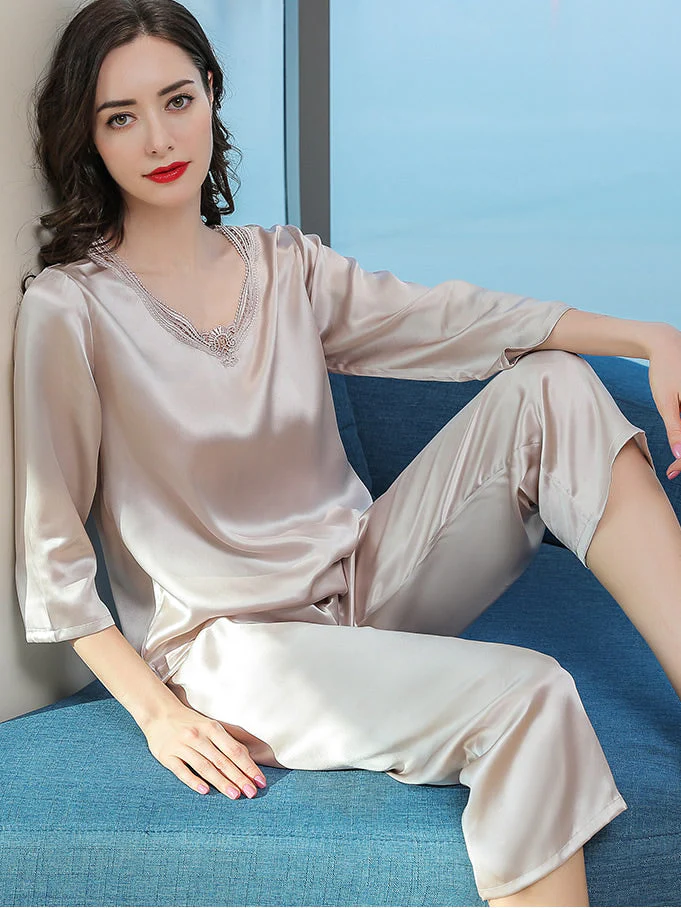 Laced Pure Silk Pajamas Set - Image 3