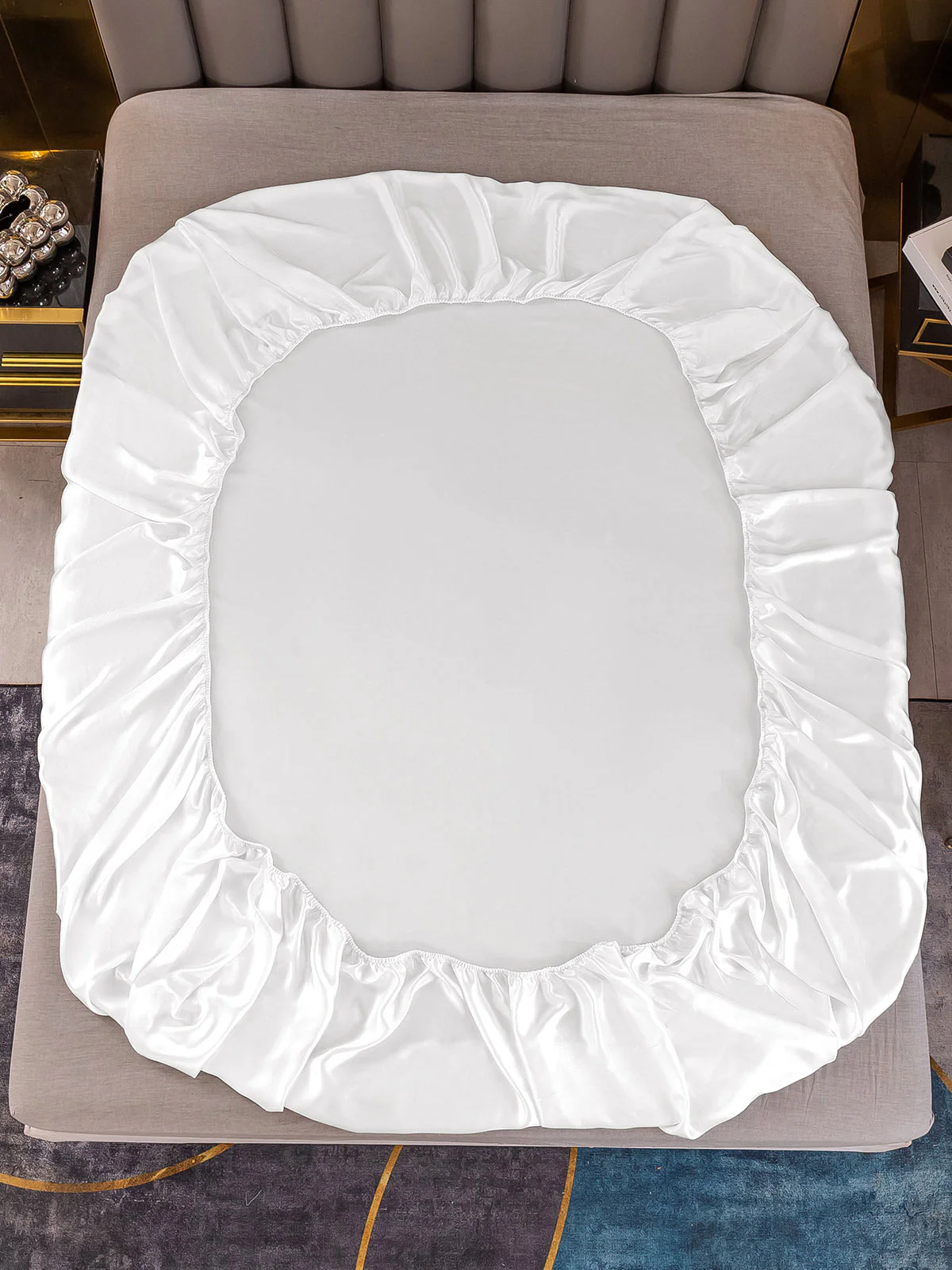 19Momme Mulberry Silk Seamless Fitted Sheet - Image 7