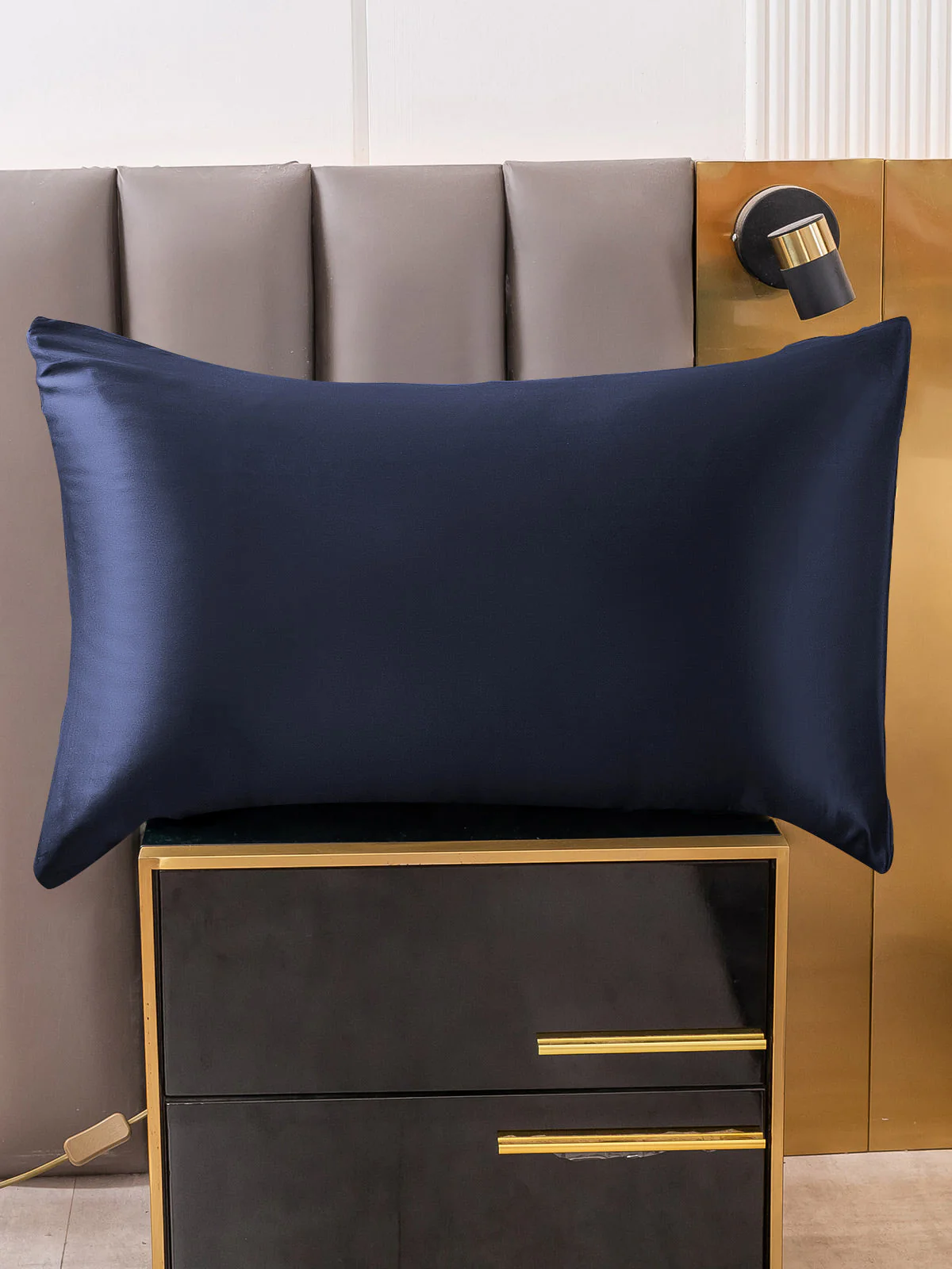19Momme 100% Mulberry Silk Pillowcase - Hidden Zipper - Image 13