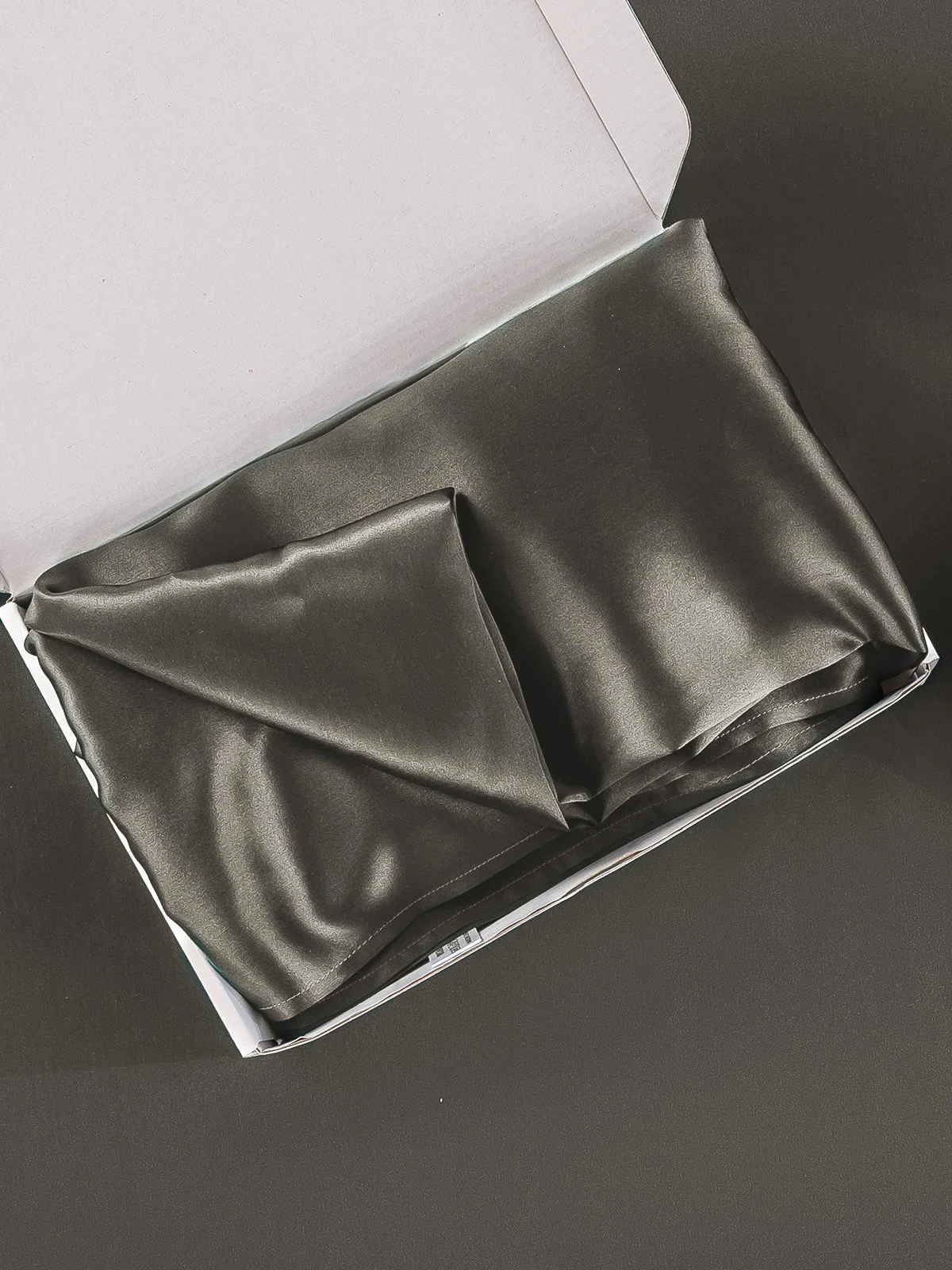 19Momme 100% Mulberry Silk Pillowcase - Hidden Zipper - Image 35