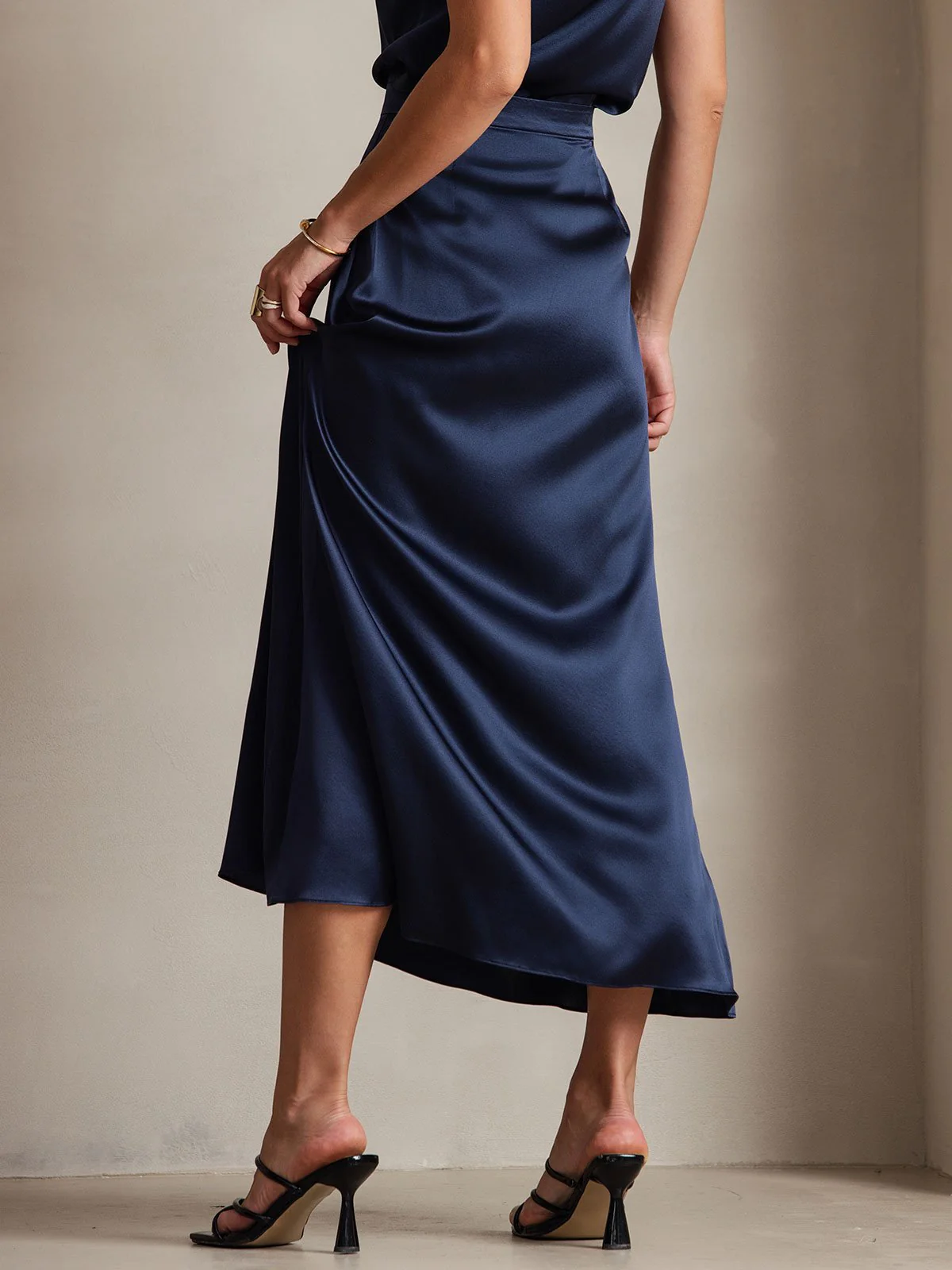19Momme Silk A Line Maxi Skirt with Zipper Design - Image 20