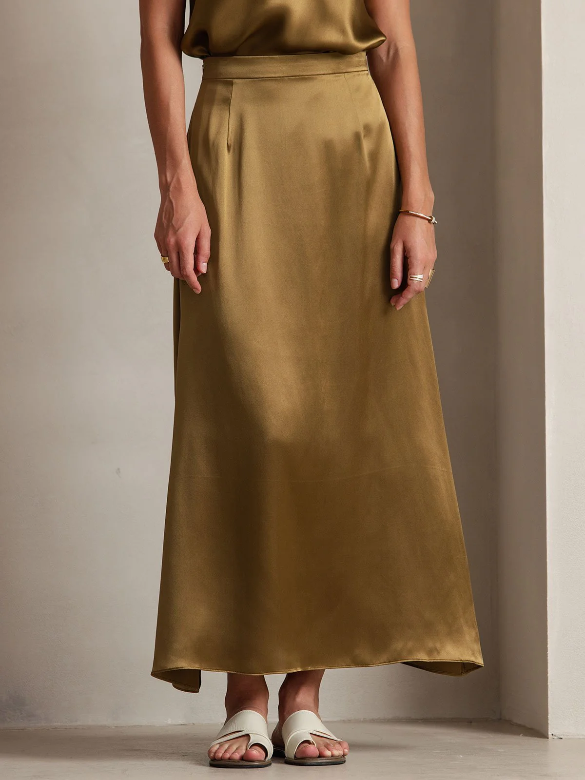 19Momme Silk A Line Maxi Skirt with Zipper Design - Image 34