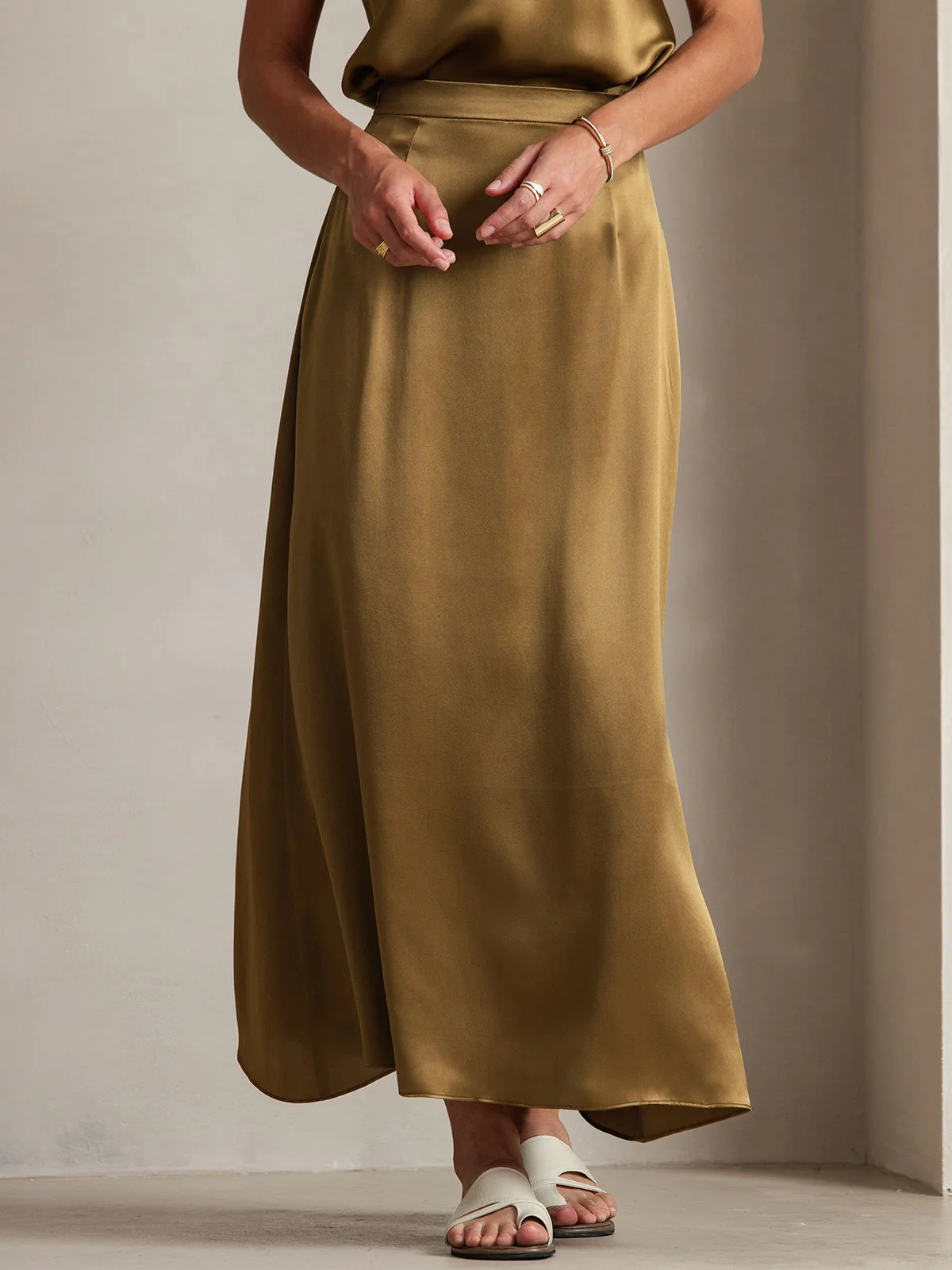 19Momme Silk A Line Maxi Skirt with Zipper Design - Image 36