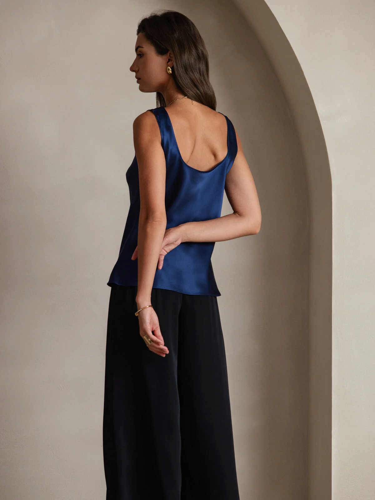 19Momme Silk Sleeveless U Neck Women's Tank Top - Image 73