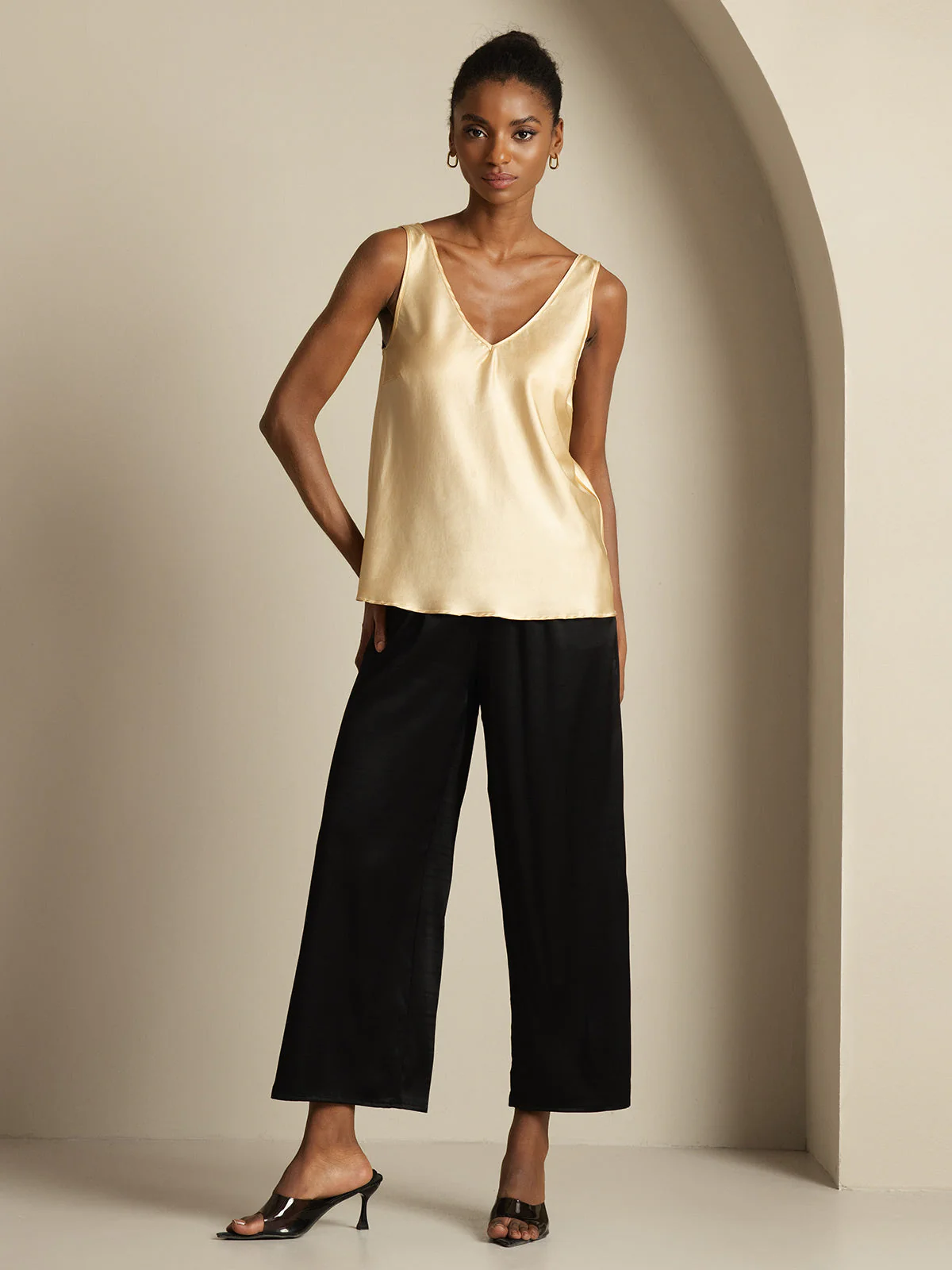 19Momme Silk Sleeveless V Neck Women's Tank Top with V Back Design - Image 26