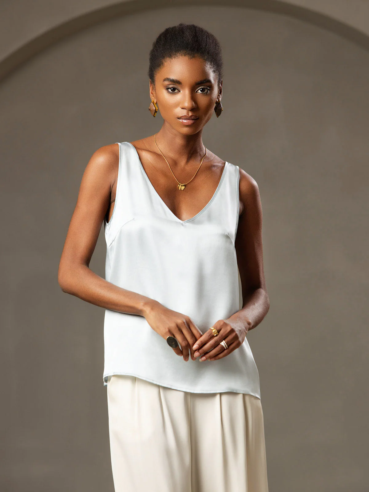 19Momme Silk Sleeveless V Neck Women's Tank Top with V Back Design - Image 48