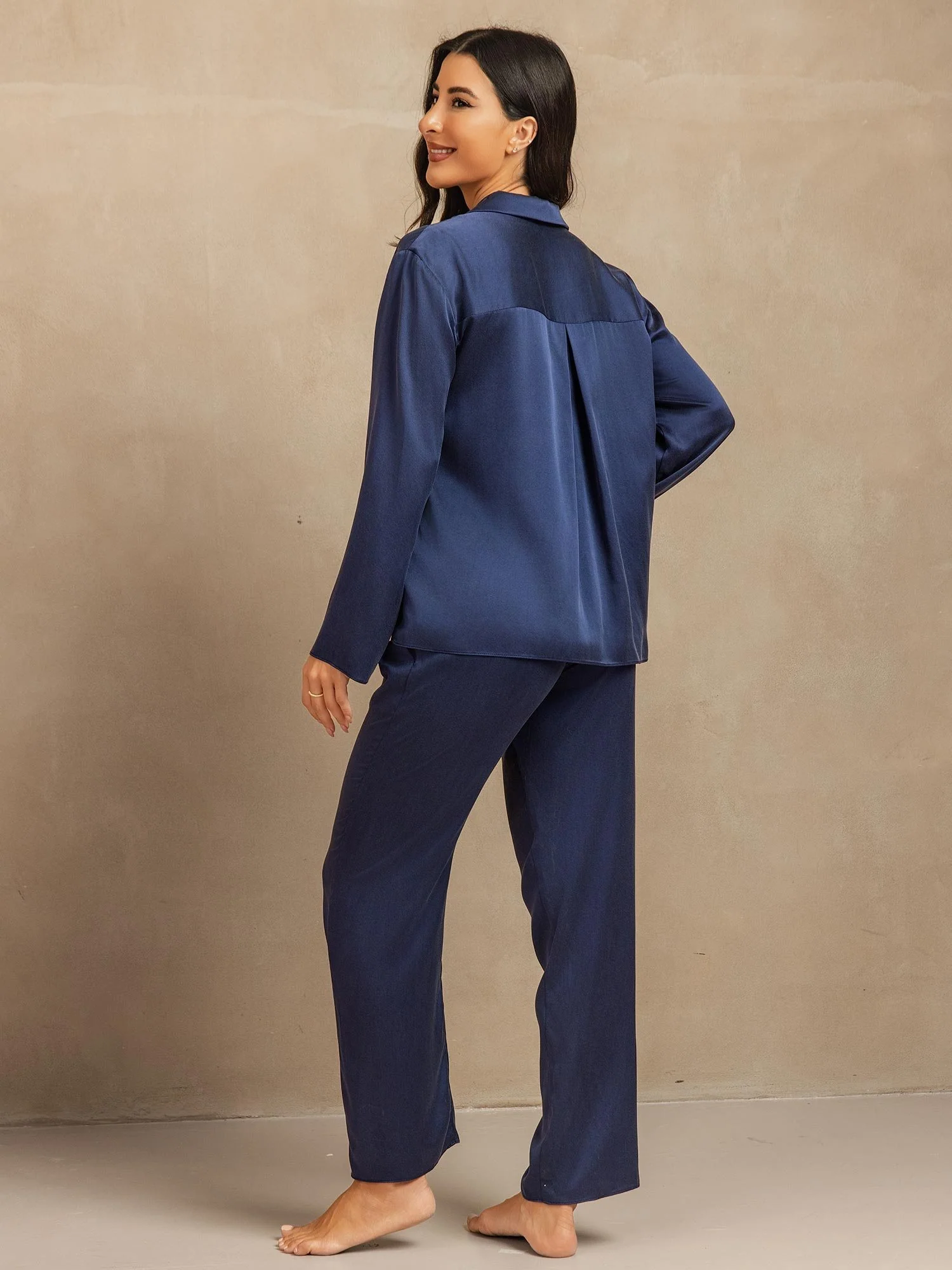 19Momme Washable Silk Long Sleeve Notch Collar Women's Pajamas Set - Image 10