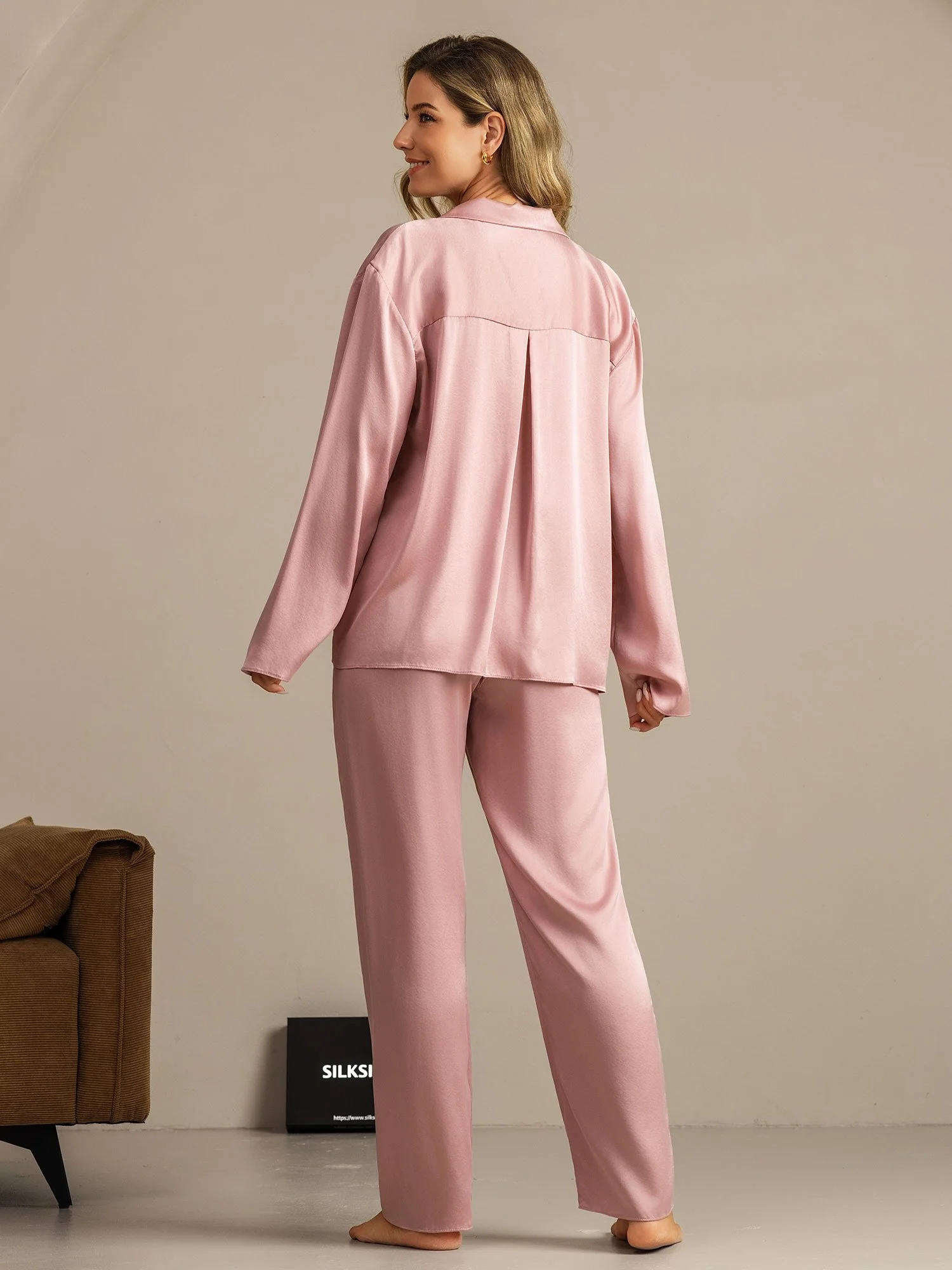 19Momme Washable Silk Long Sleeve Notch Collar Women's Pajamas Set - Image 18