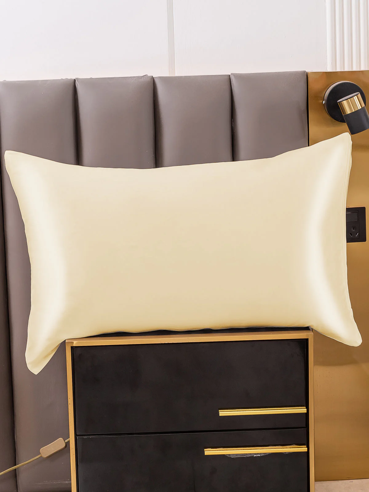 30Momme Luxurious 100% Silk Pillowcase - Hidden Zipper - Image 26