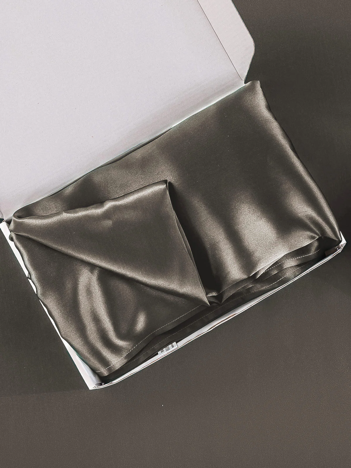 30Momme Luxurious 100% Silk Pillowcase - Hidden Zipper - Image 37