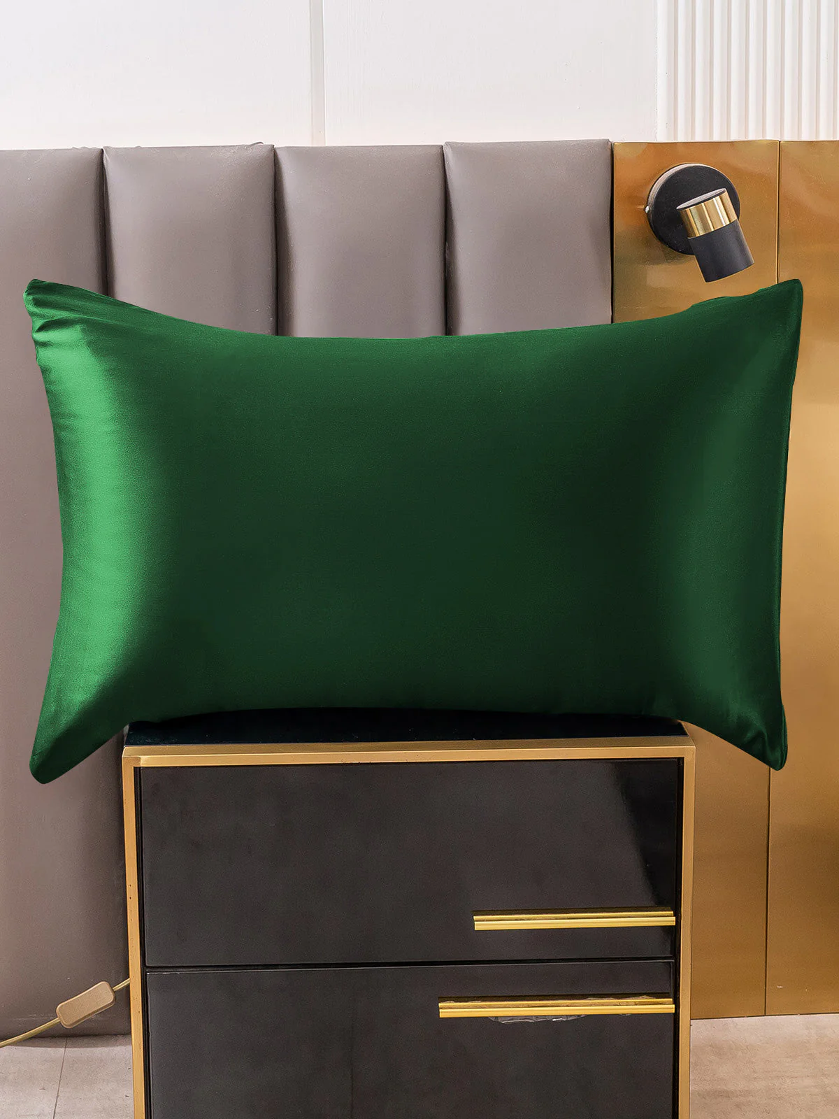 30Momme Luxurious 100% Silk Pillowcase - Hidden Zipper - Image 43