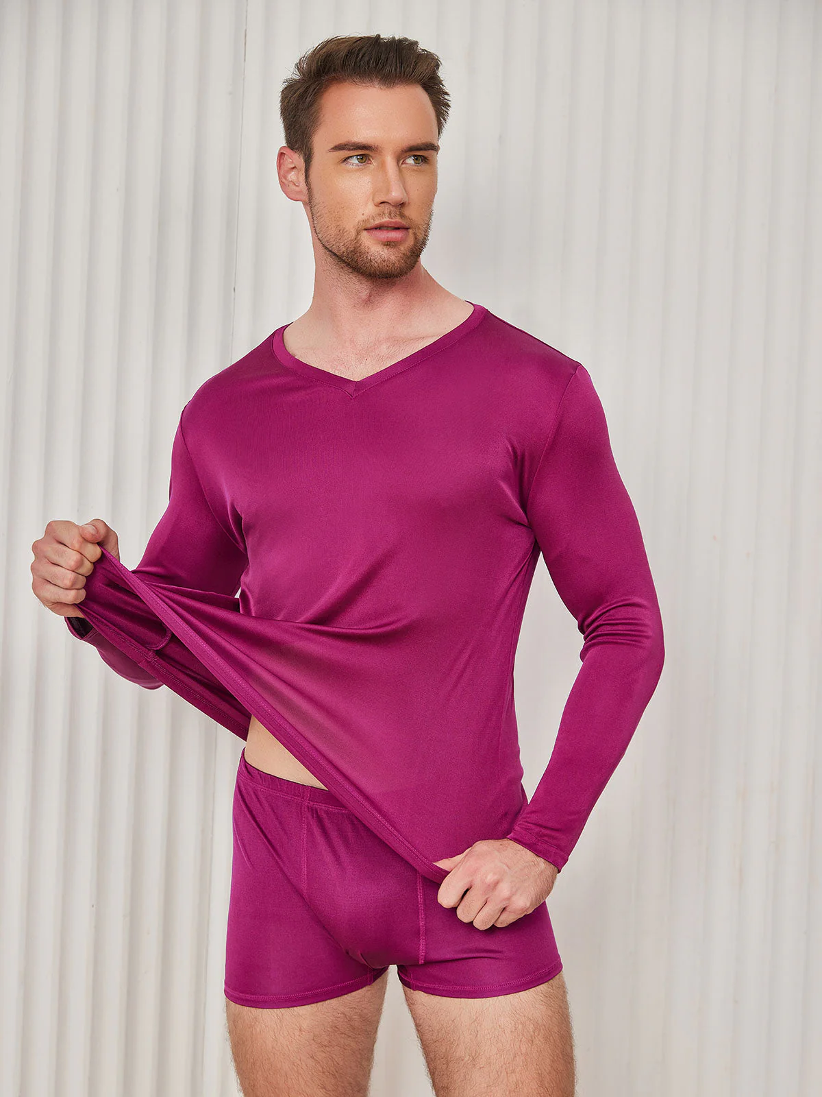 Mens V-Neck Long Sleeve Silk Knitted Tee - Image 22