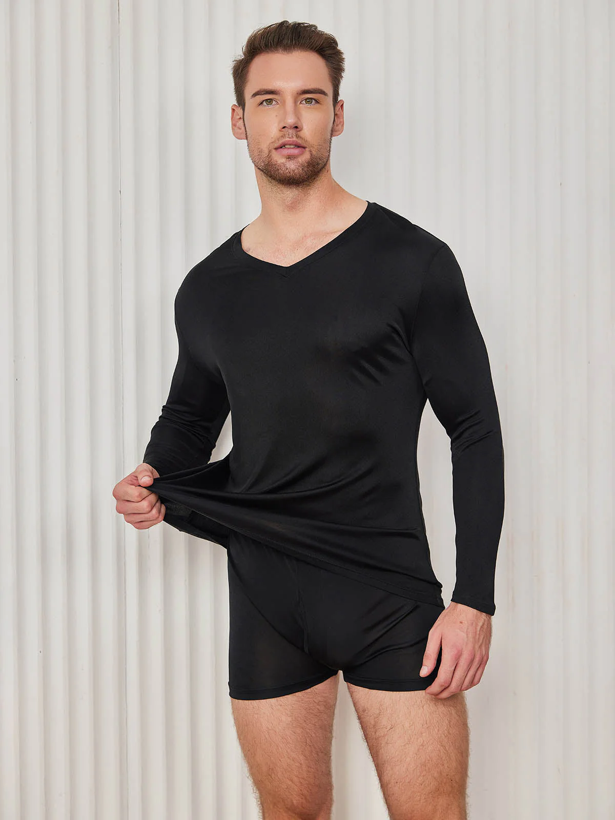 Mens V-Neck Long Sleeve Silk Knitted Tee - Image 5