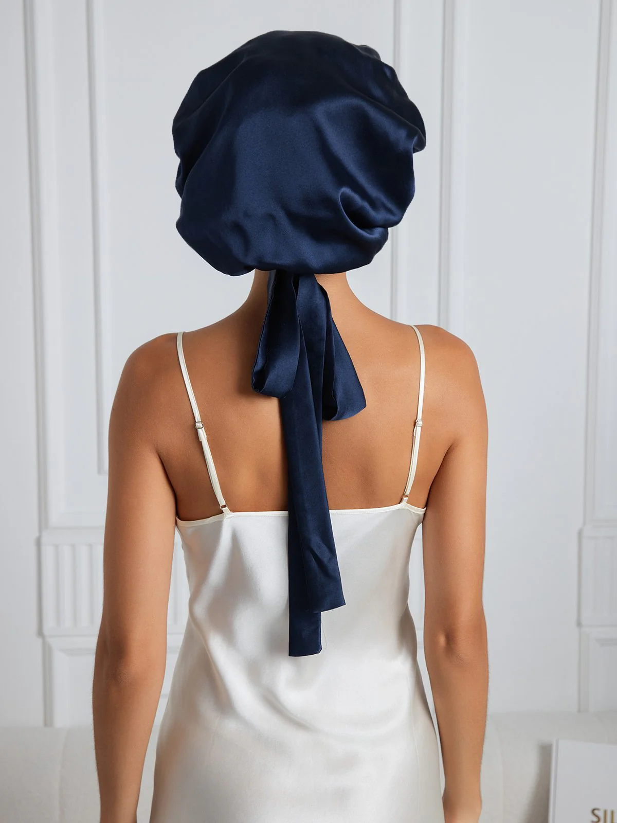 Pure silk Elegant Bonnet with Long Ribbons - Image 15