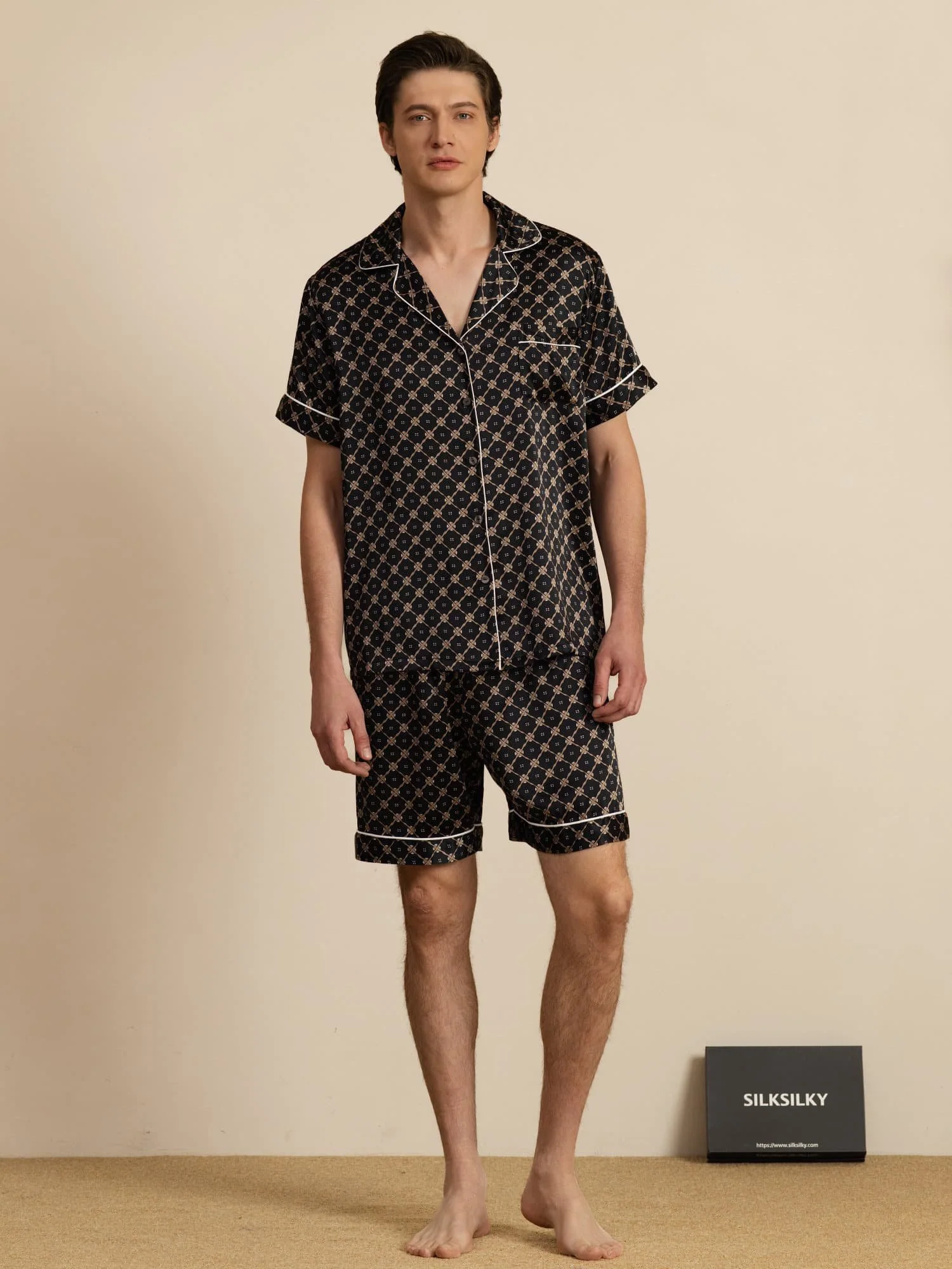 Pure Silk Short Sleeve Notch Collar Men's Chain Print Pajamas Set with Shorts - Image 14