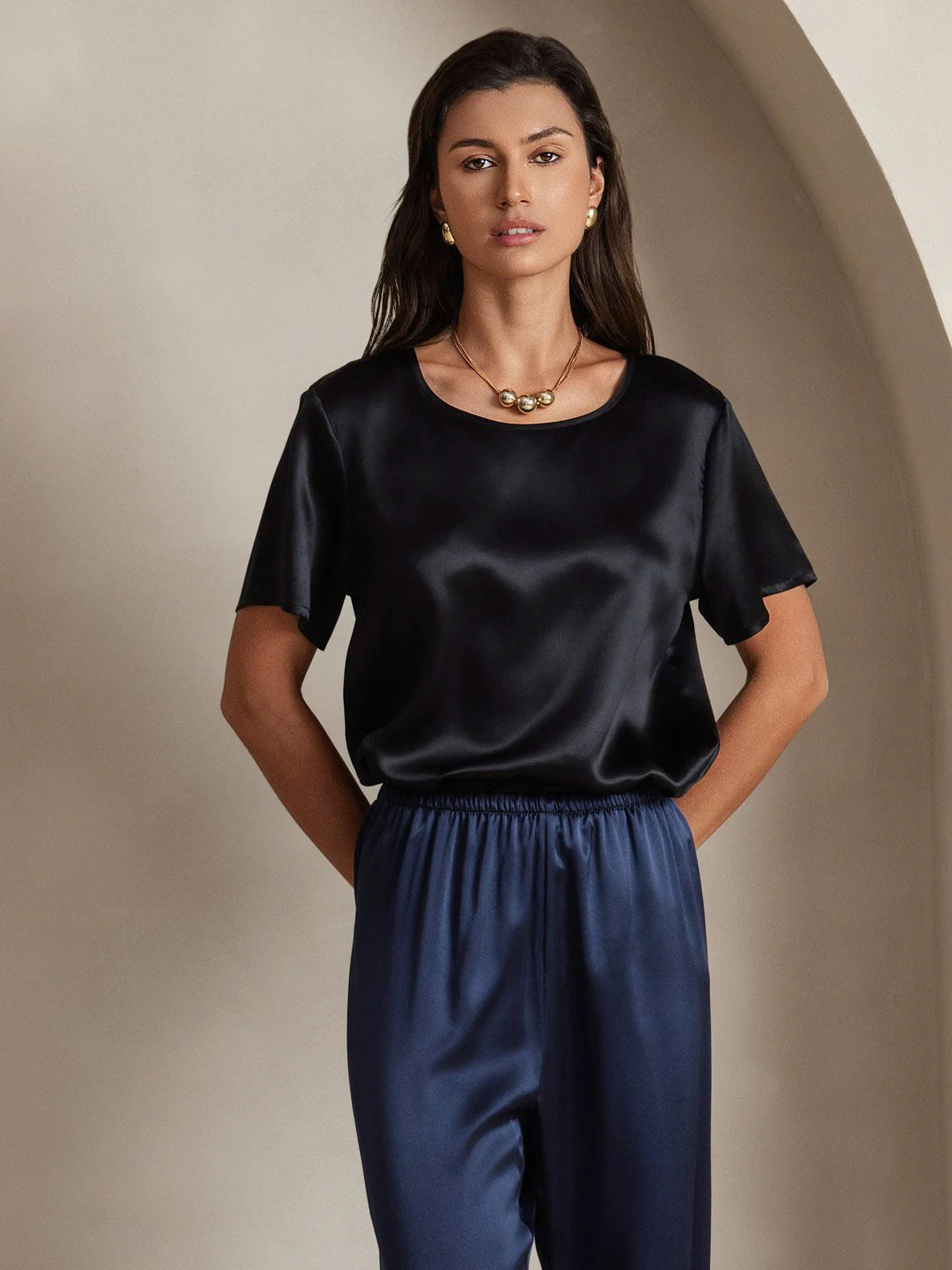 Women's Pure Silk Short Sleeve Round Neck T-Shirt - Image 18