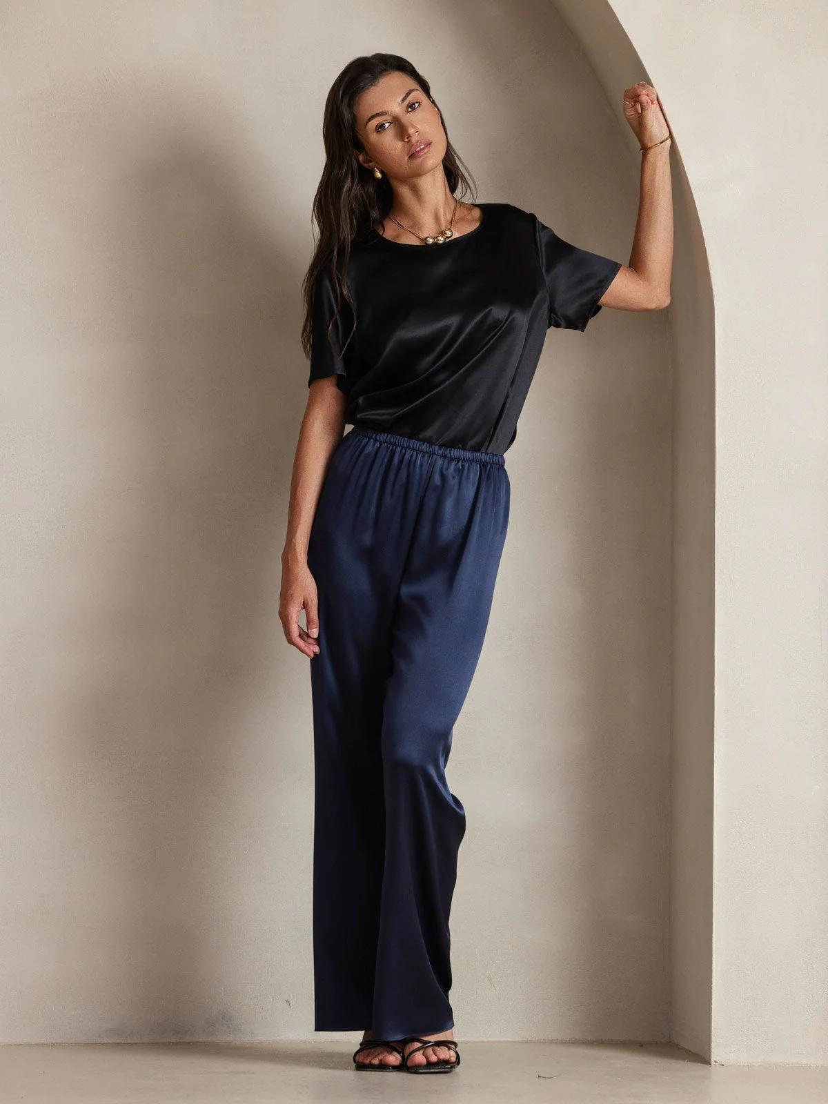 Women's Pure Silk Short Sleeve Round Neck T-Shirt - Image 20