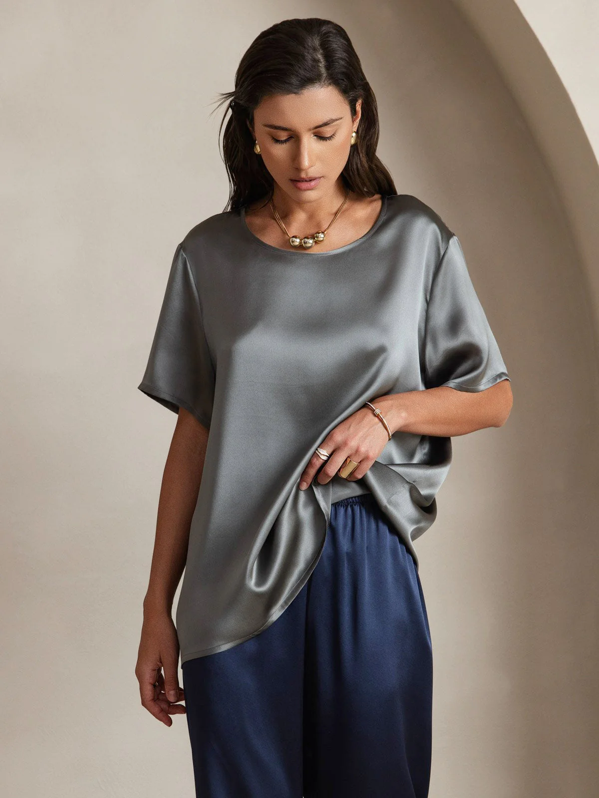 Women's Pure Silk Short Sleeve Round Neck T-Shirt - Image 3