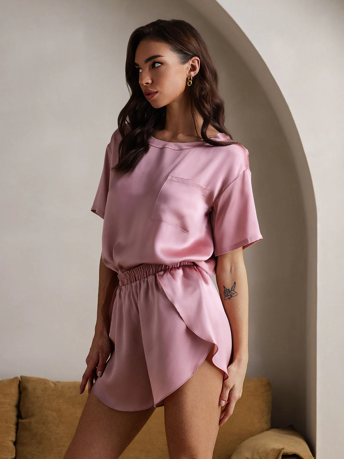 Pure Silk Short Sleeve Round Neck Women's Pajamas Set - Image 24