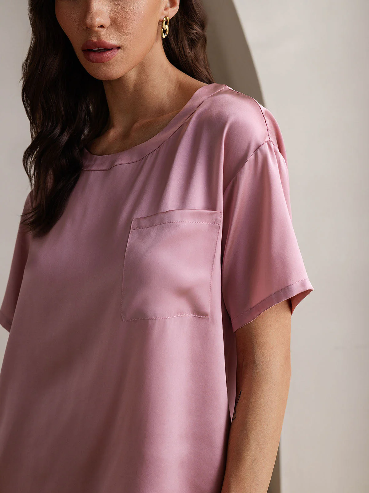 Pure Silk Short Sleeve Round Neck Women's Pajamas Set - Image 28