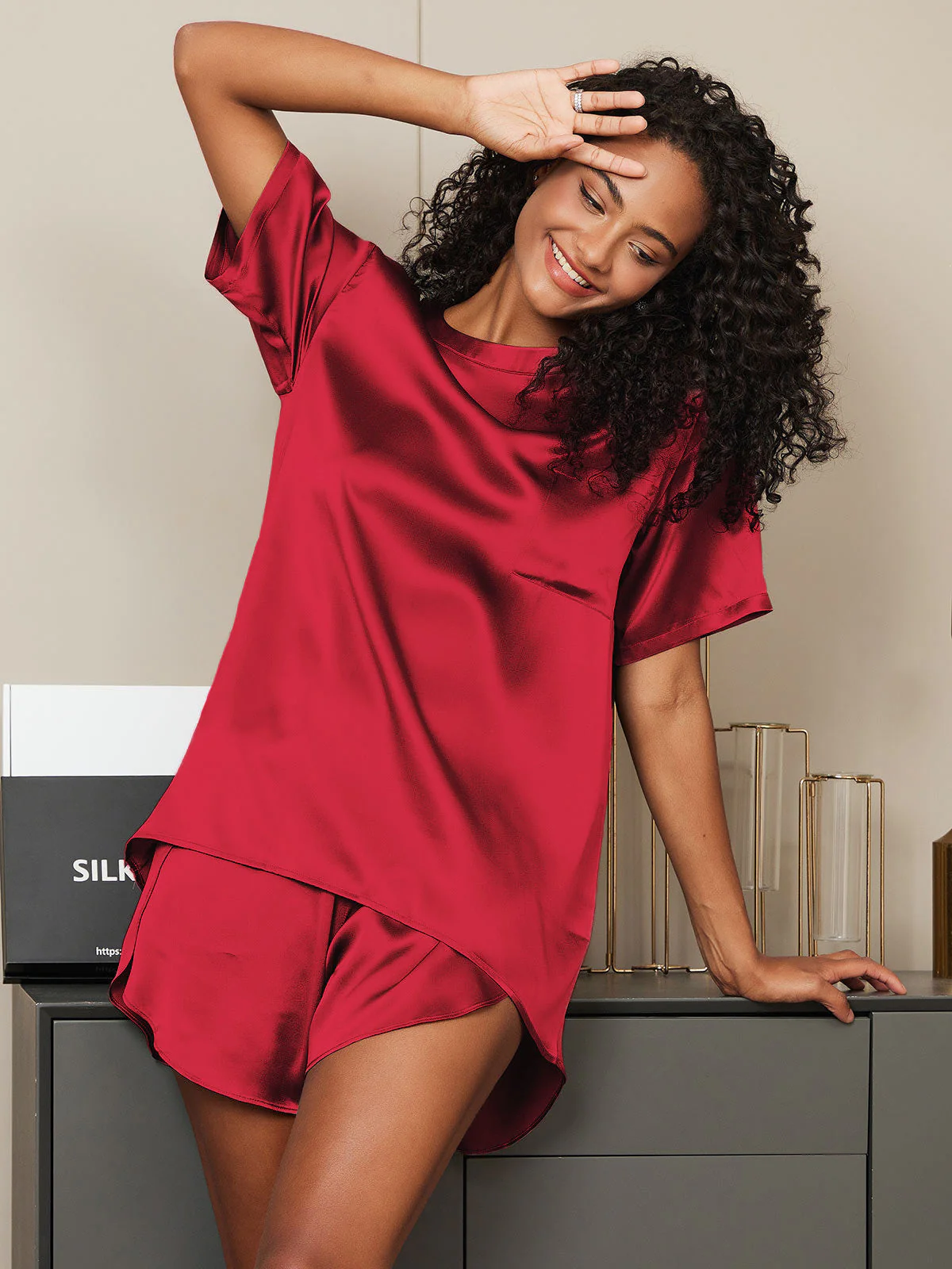 Pure Silk Short Sleeve Round Neck Women's Pajamas Set - Image 29