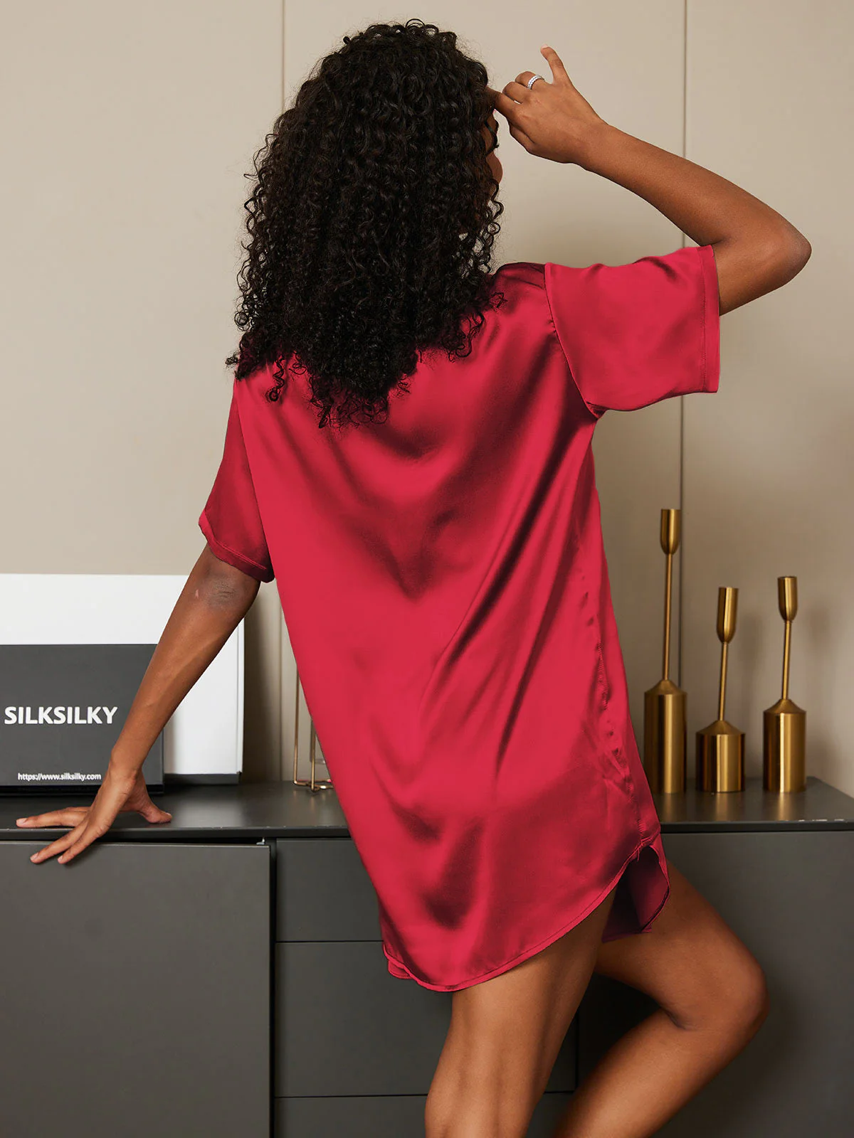 Pure Silk Short Sleeve Round Neck Women's Pajamas Set - Image 30