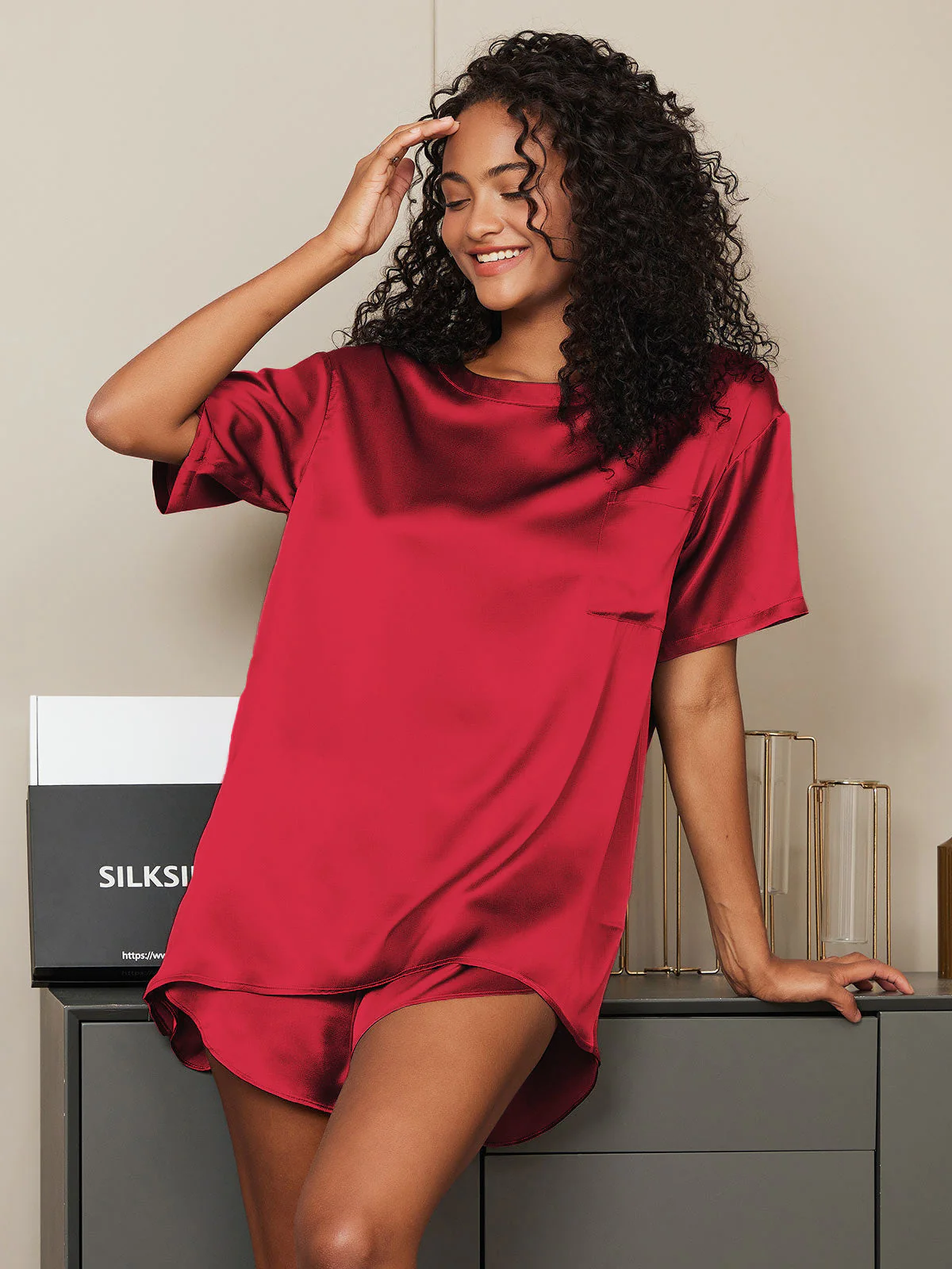 Pure Silk Short Sleeve Round Neck Women's Pajamas Set - Image 31