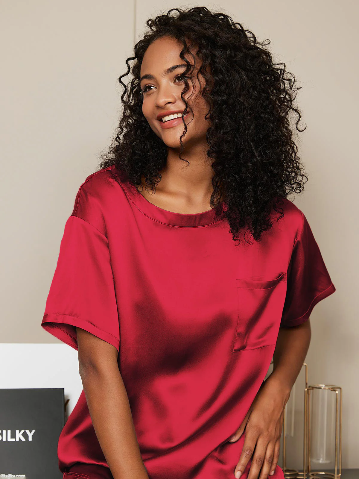 Pure Silk Short Sleeve Round Neck Women's Pajamas Set - Image 34
