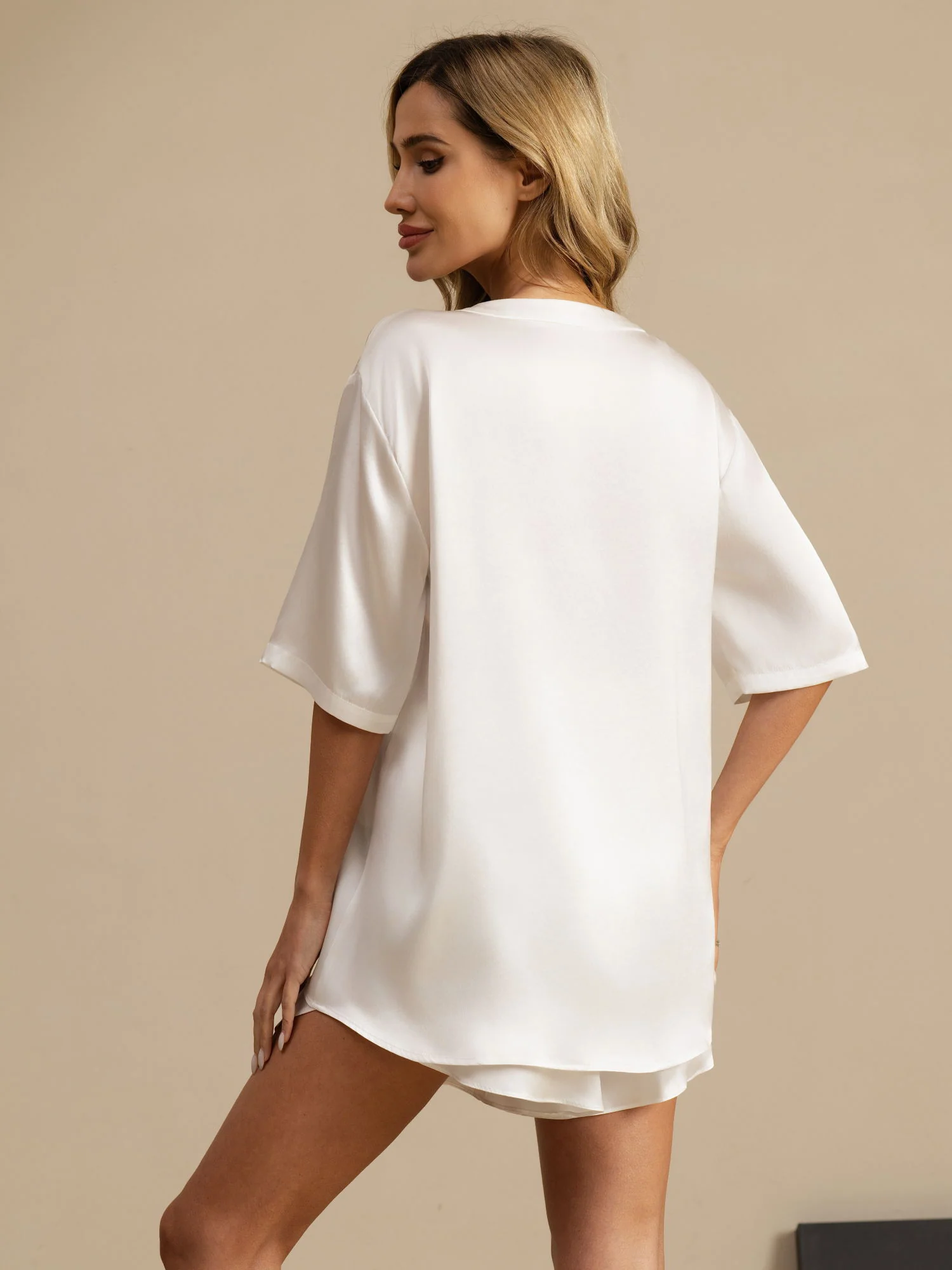 Pure Silk Short Sleeve Round Neck Women's Pajamas Set - Image 49