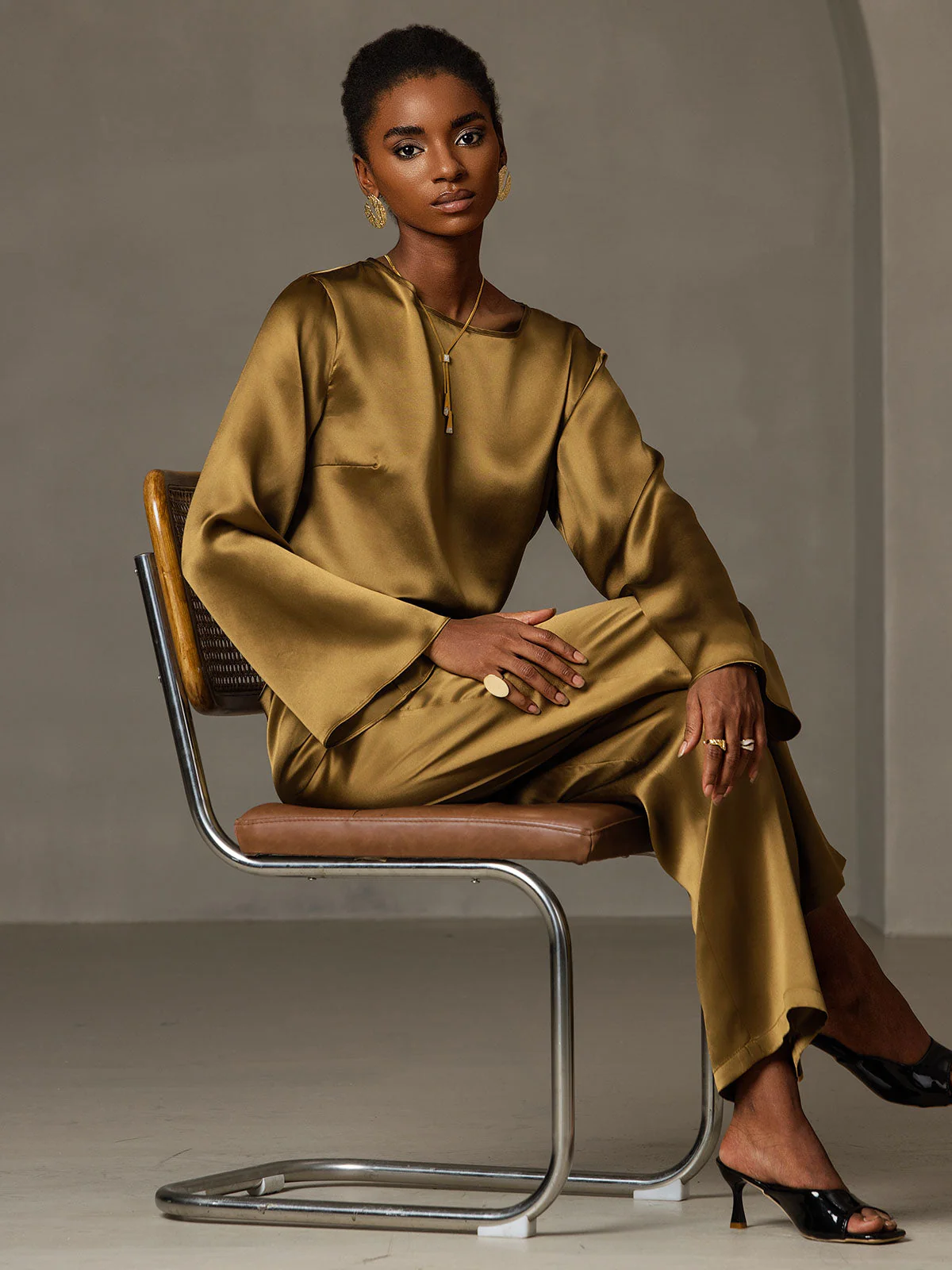 19Momme Silk Bell Sleeve Boat Neck Women's Top - Image 7
