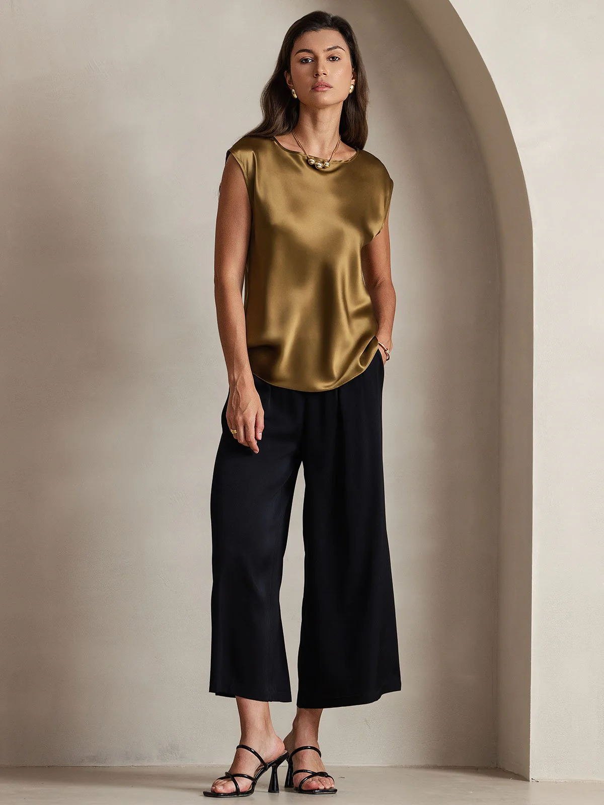 19Momme Silk Cap Sleeve Round Neck Women's Top - Image 17