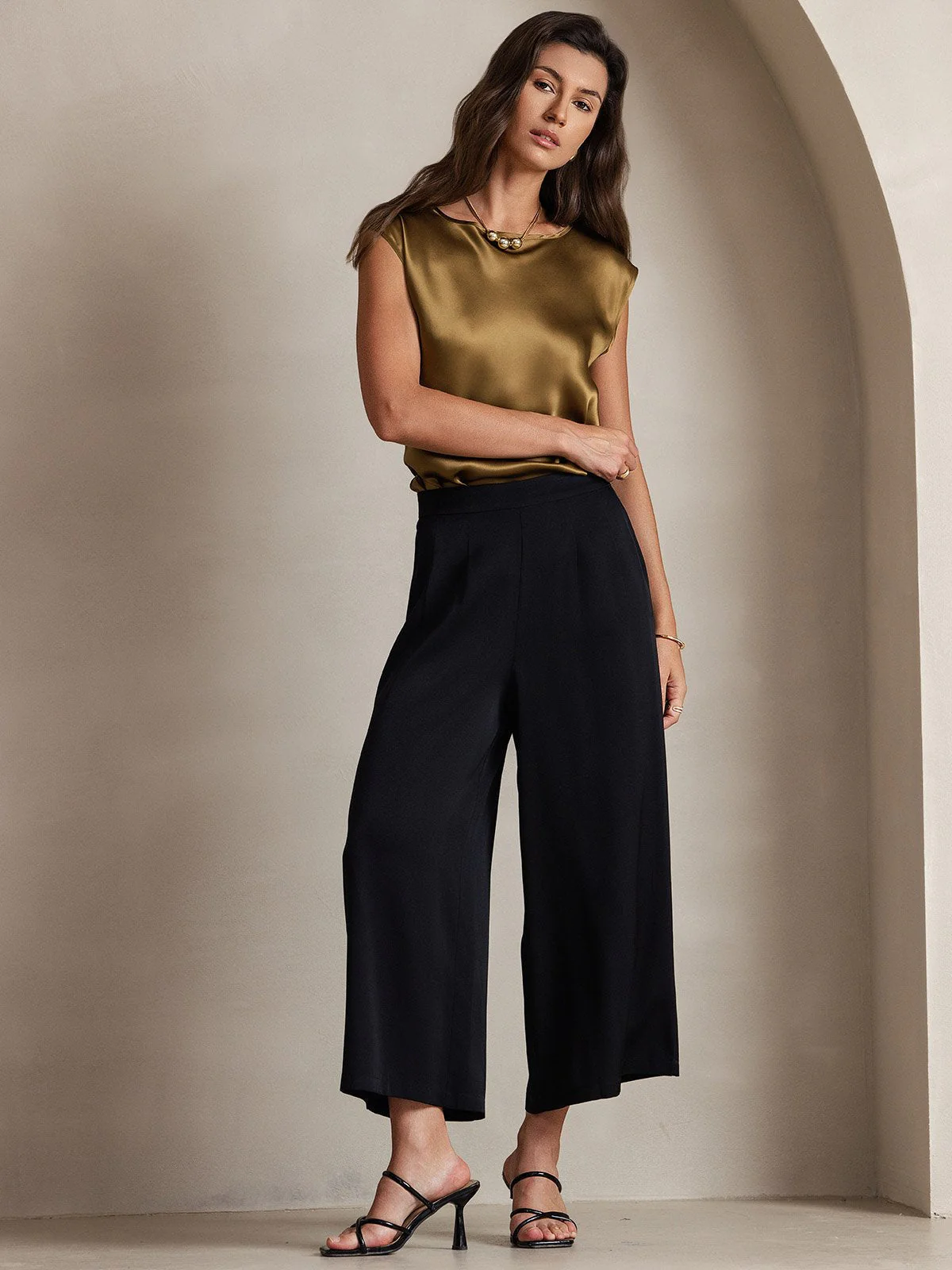 19Momme Silk Cap Sleeve Round Neck Women's Top - Image 19