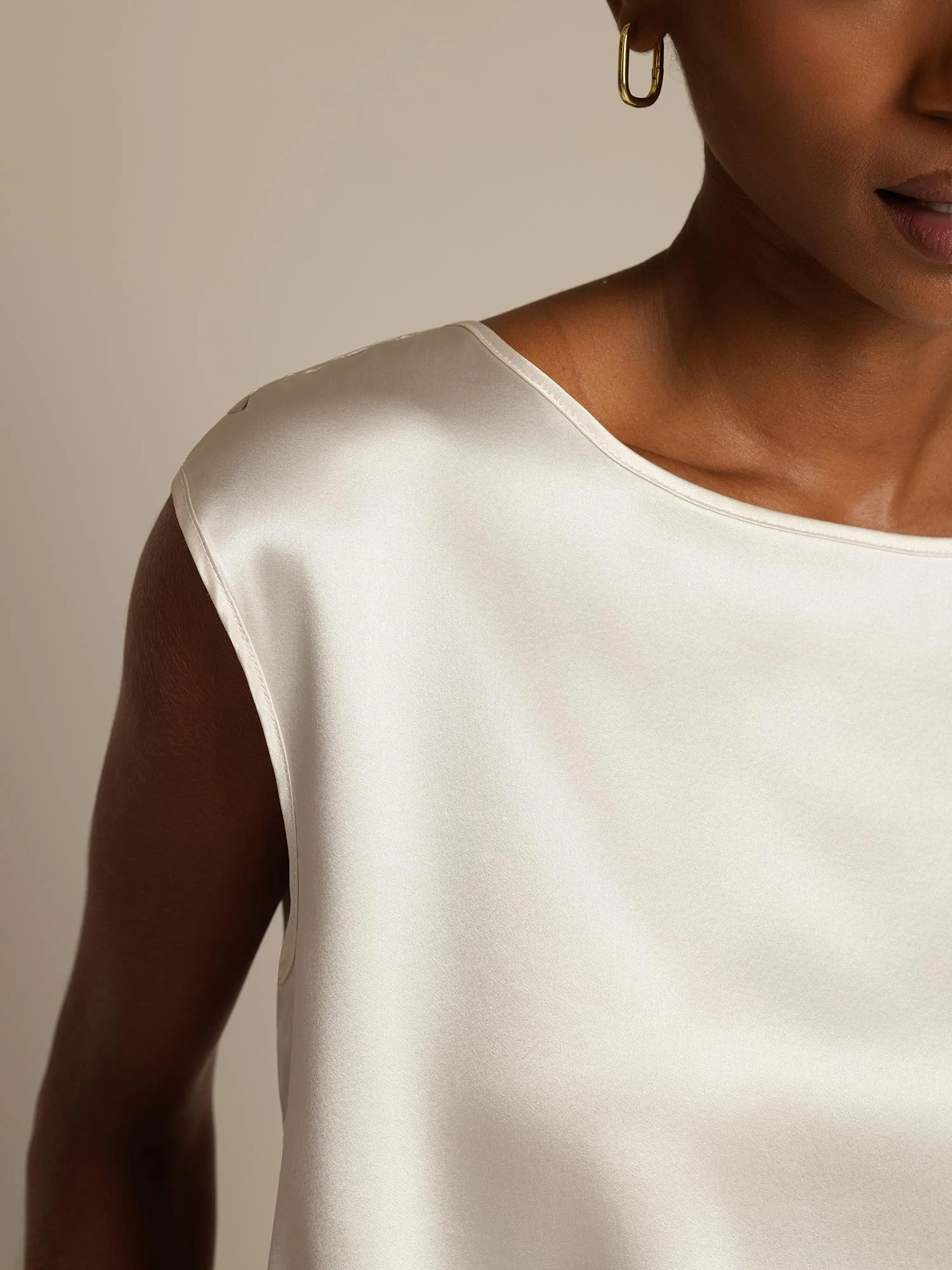 19Momme Silk Cap Sleeve Round Neck Women's Top - Image 25