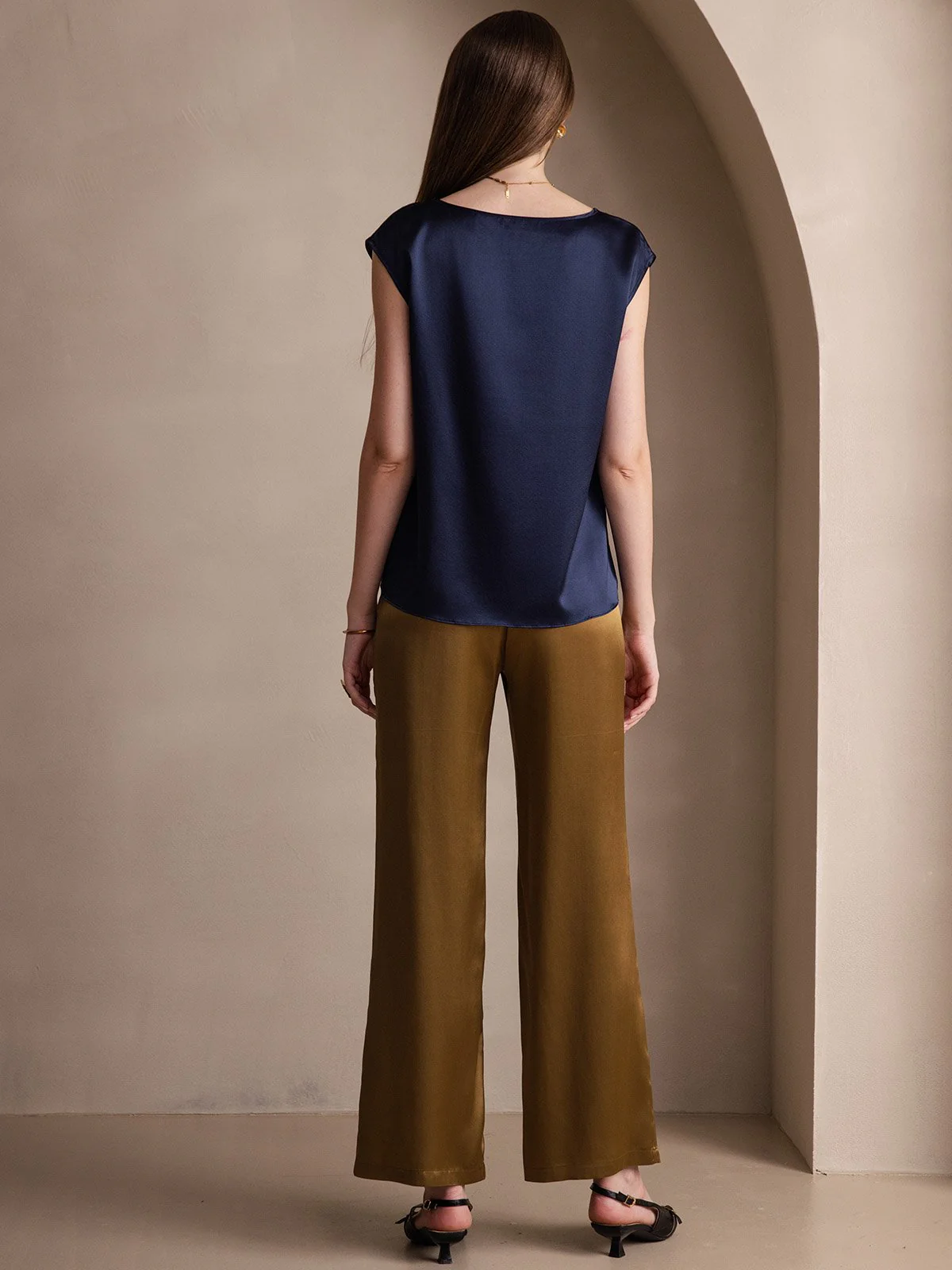 19Momme Silk Cap Sleeve Round Neck Women's Top - Image 9
