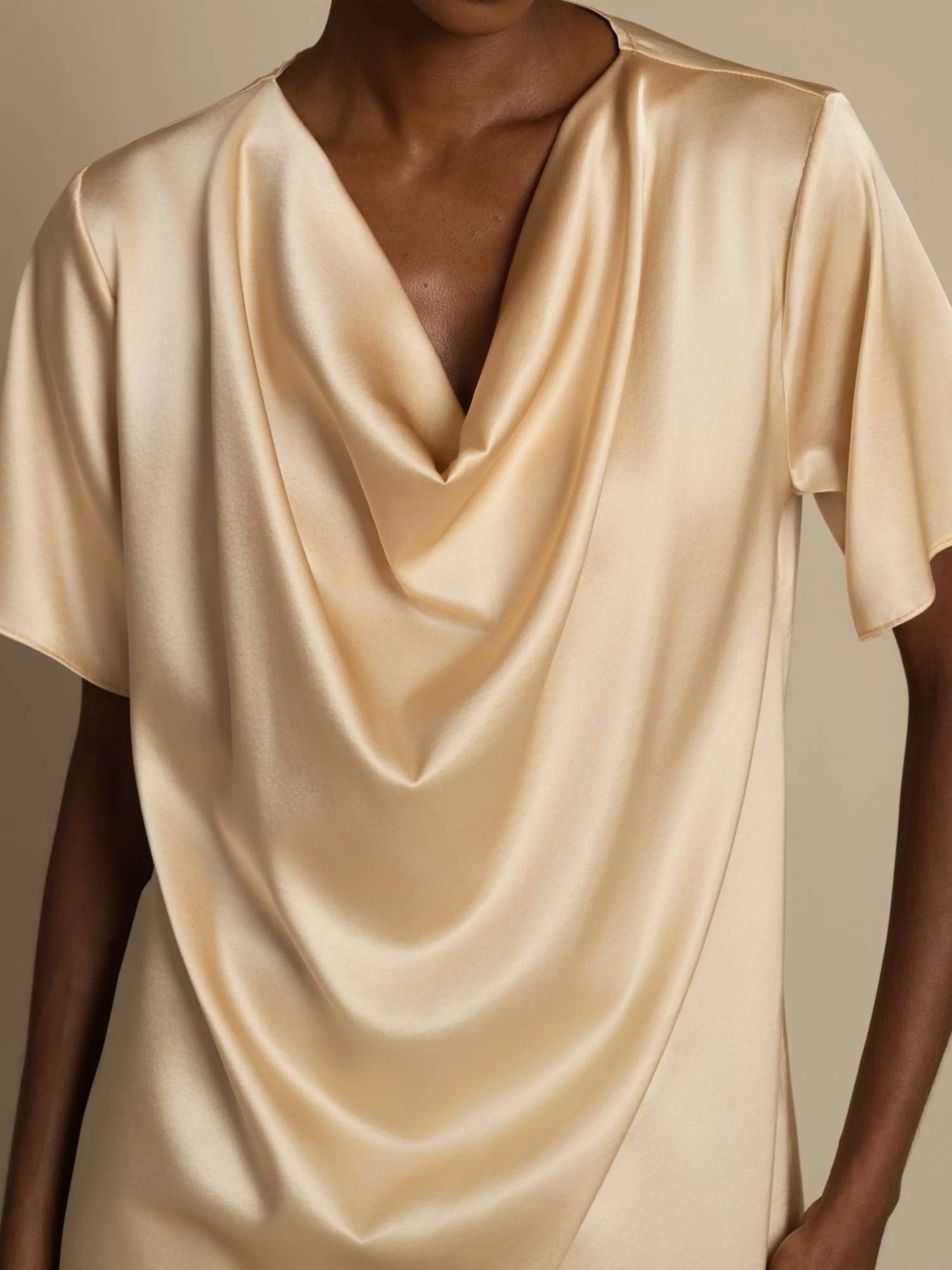 19Momme Women's Silk Short Sleeve Cowl Neck T-Shirt - Image 16