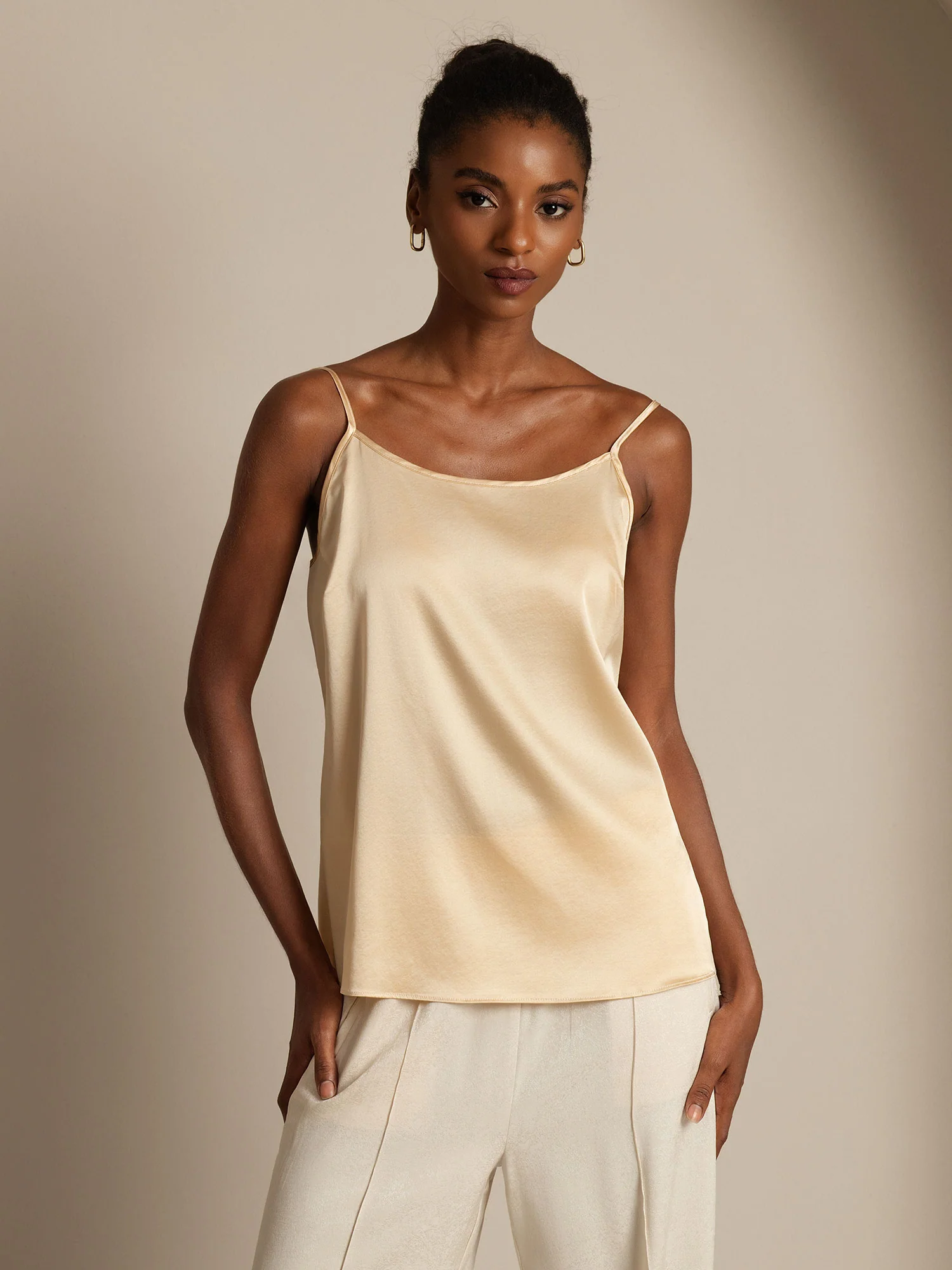 19Momme Silk Spaghetti Strap Round Neck Camisoles - Image 19