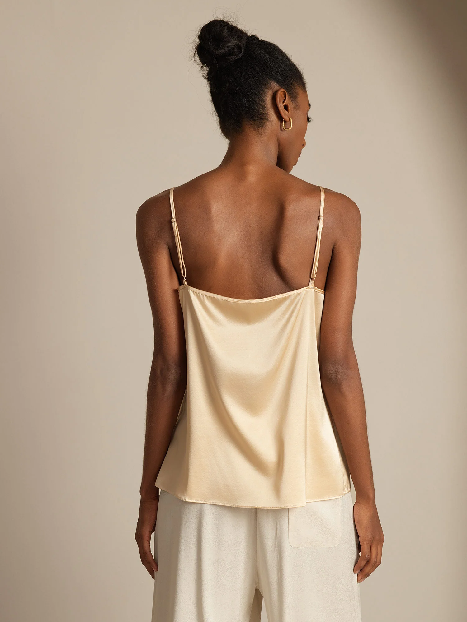 19Momme Silk Spaghetti Strap Round Neck Camisoles - Image 20