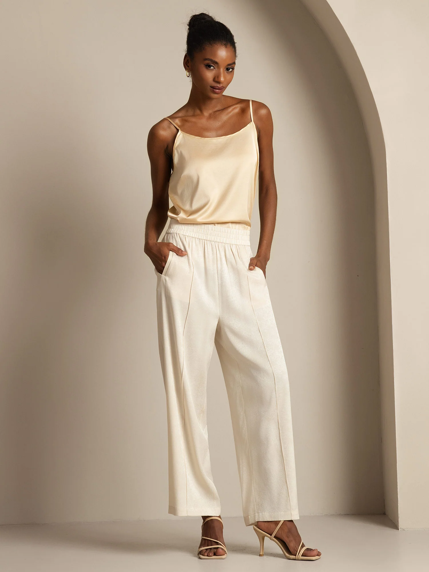 19Momme Silk Spaghetti Strap Round Neck Camisoles - Image 26