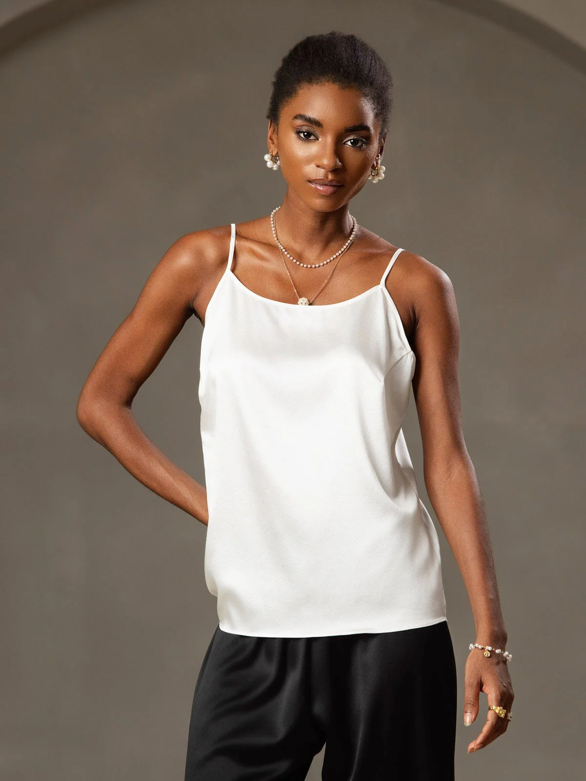 19Momme Silk Spaghetti Strap Round Neck Camisoles - Image 3