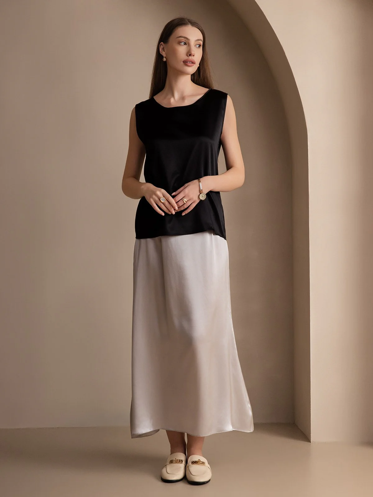 19Momme Silk Sleeveless Round Neck Women's Tank Top - Image 16