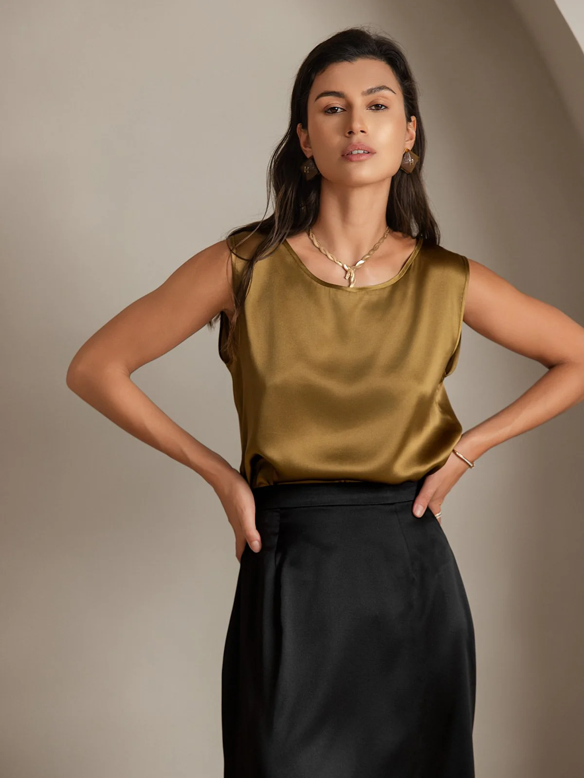 19Momme Silk Sleeveless Round Neck Women's Tank Top - Image 54
