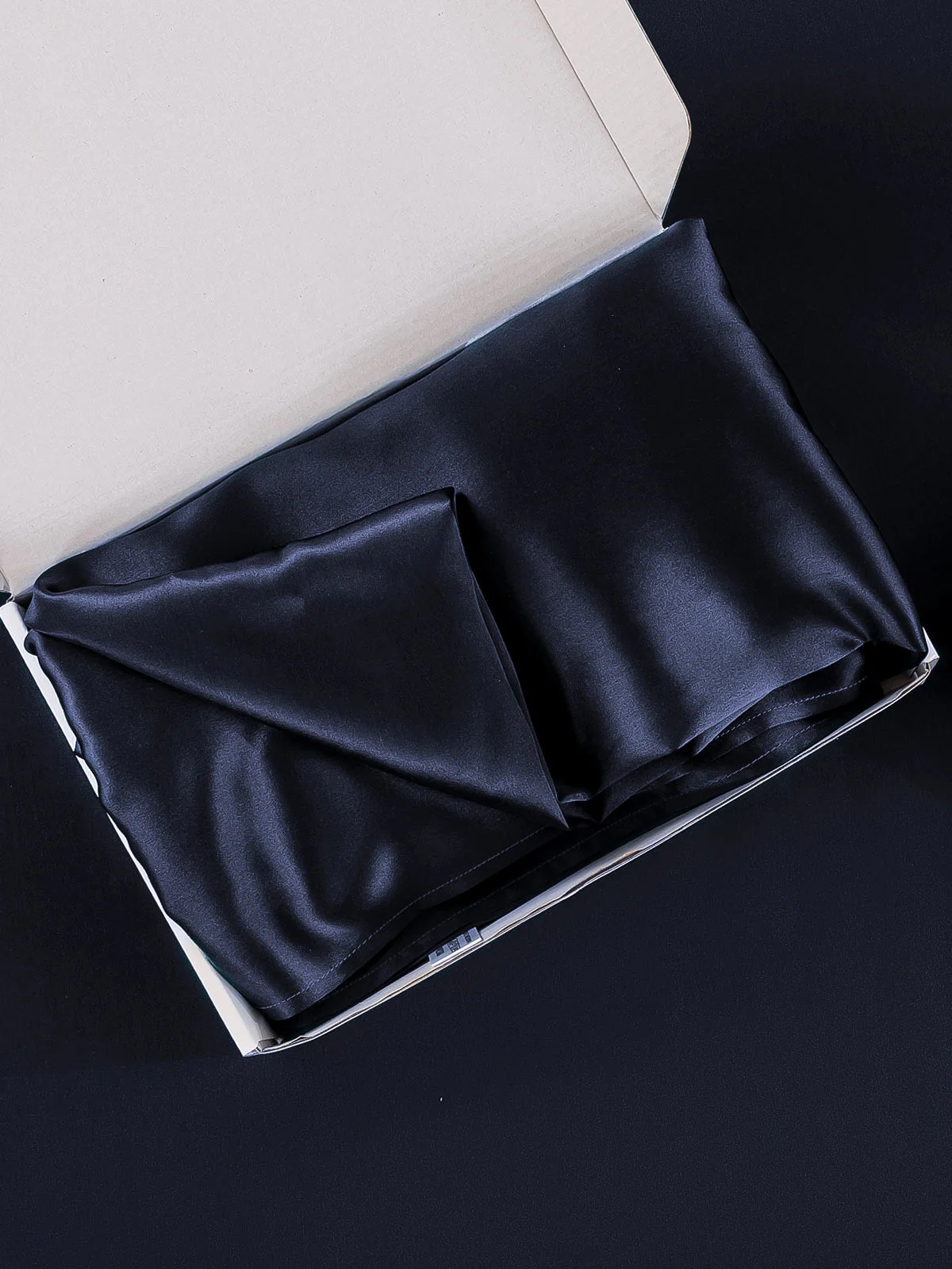 100% Mulberry Silk Pillowcase with Envelope Closure - Image 23