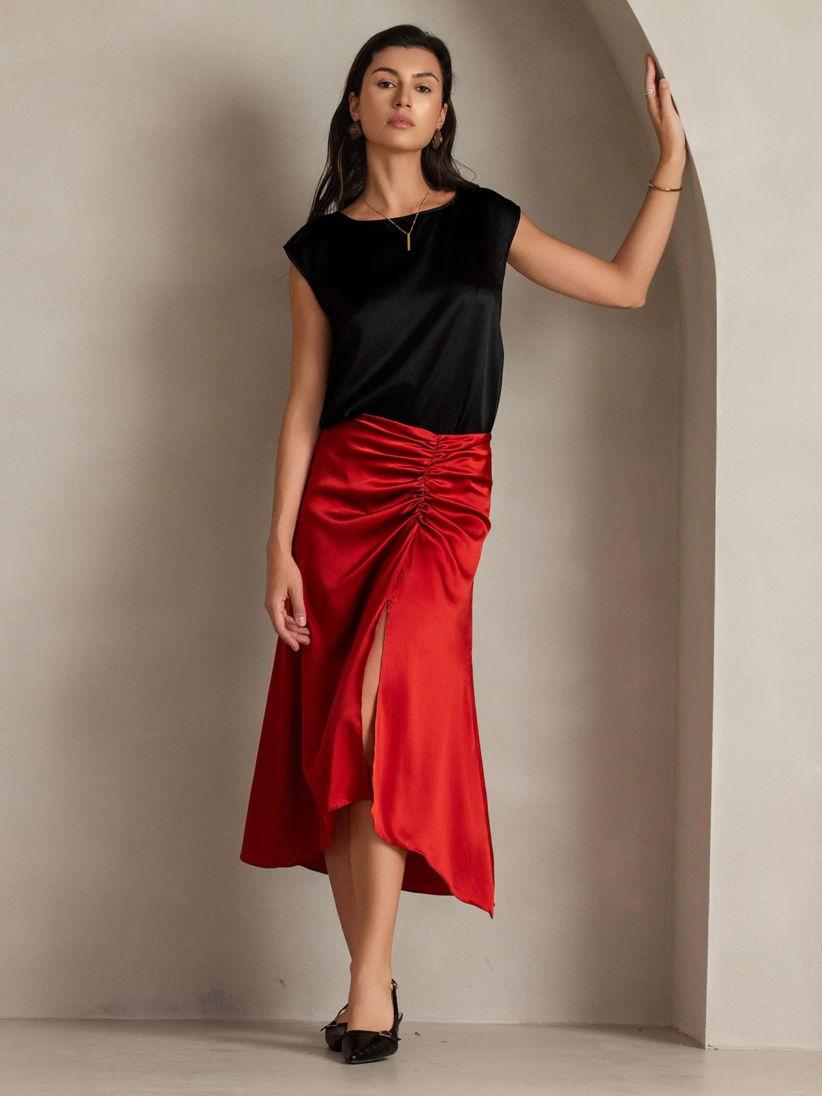 Silk Pleated High Slit Skirt - Image 15