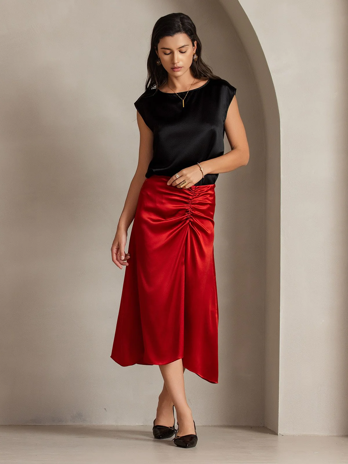 Silk Pleated High Slit Skirt - Image 20