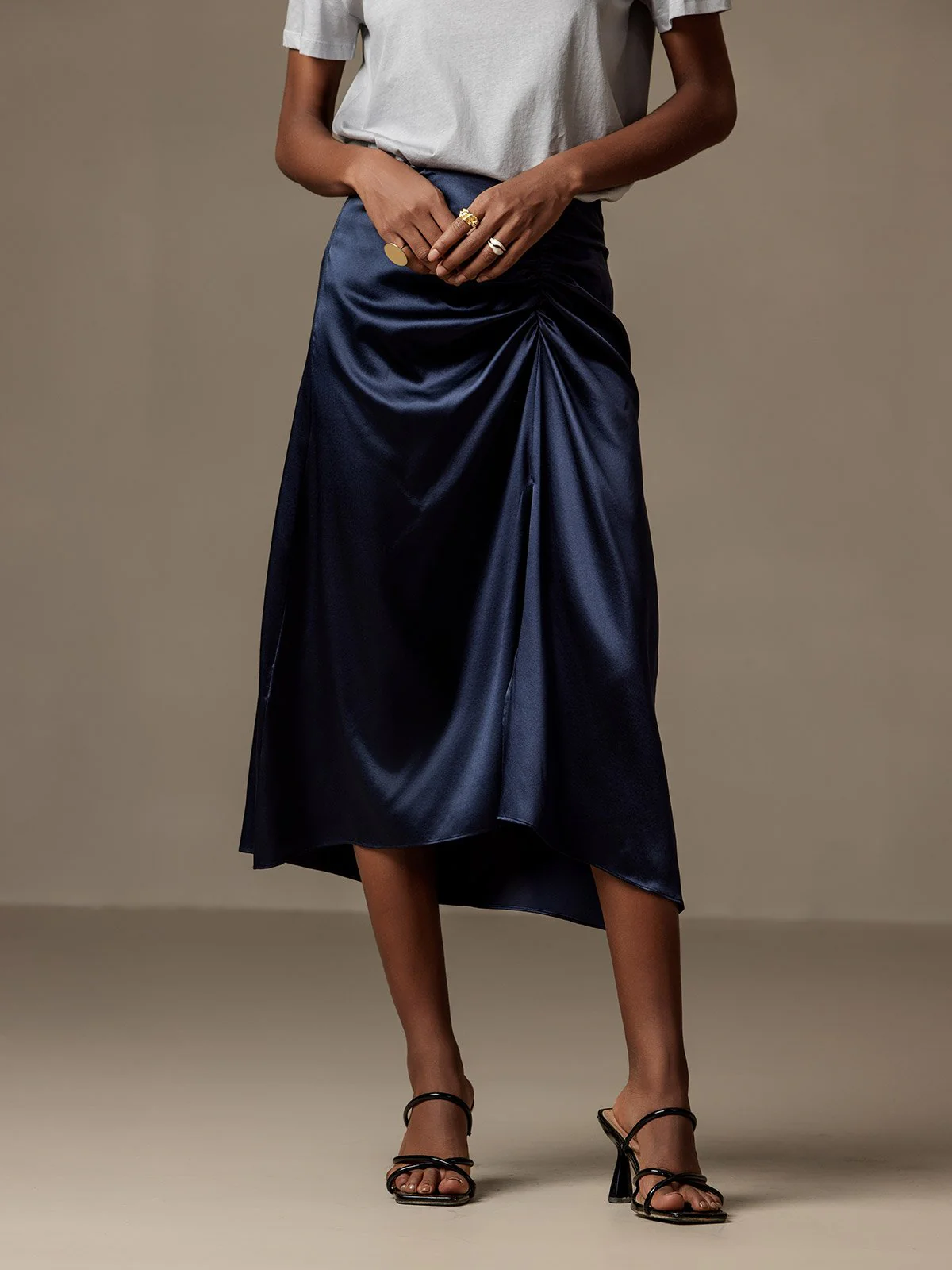 Silk Pleated High Slit Skirt - Image 3