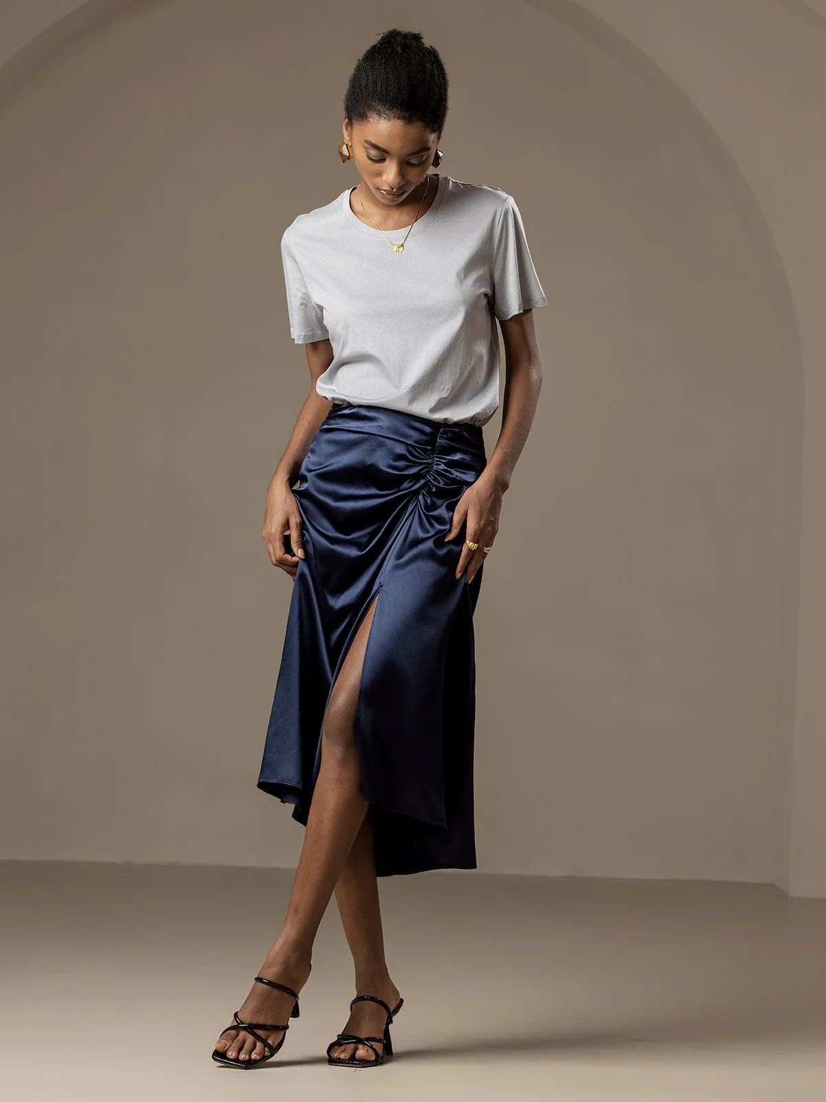 Silk Pleated High Slit Skirt - Image 7
