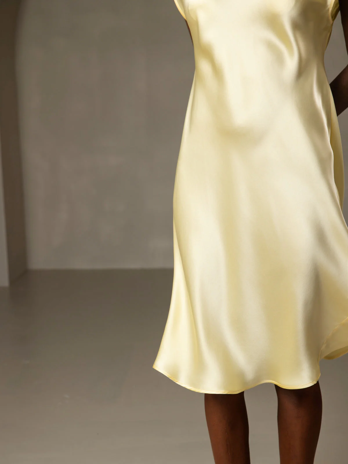 Pure Silk Cap Sleeve V-neck Knee Nightgown - Image 37