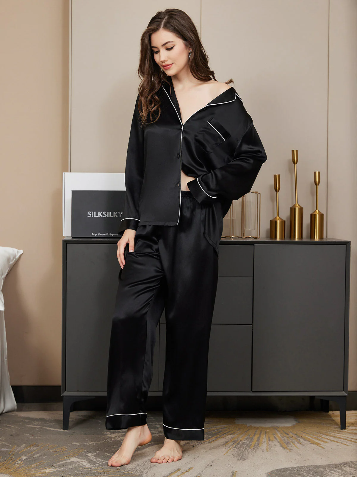 Women's Pure Silk Long Sleeve Button Up Pajamas Set - Image 19