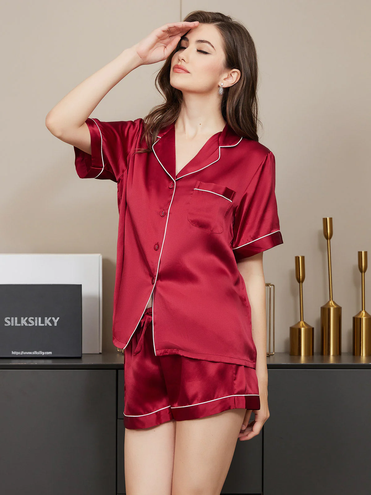 Pure Silk Short Sleeve Notch Collar Above the Knee Women's Pajamas Set - Image 4